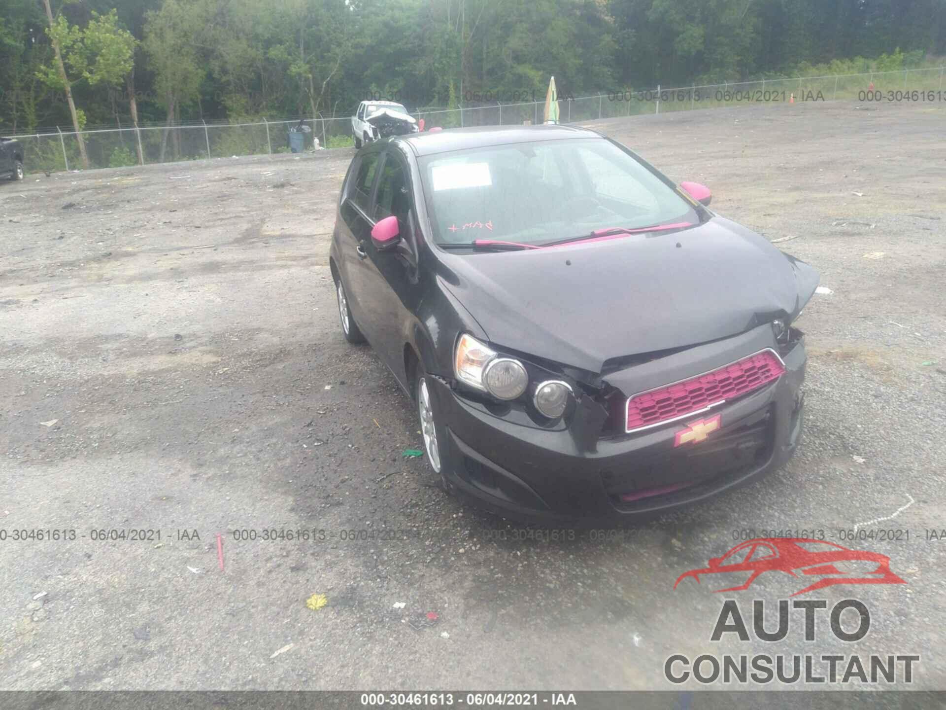 CHEVROLET SONIC 2016 - 1G1JC6SH4G4134037