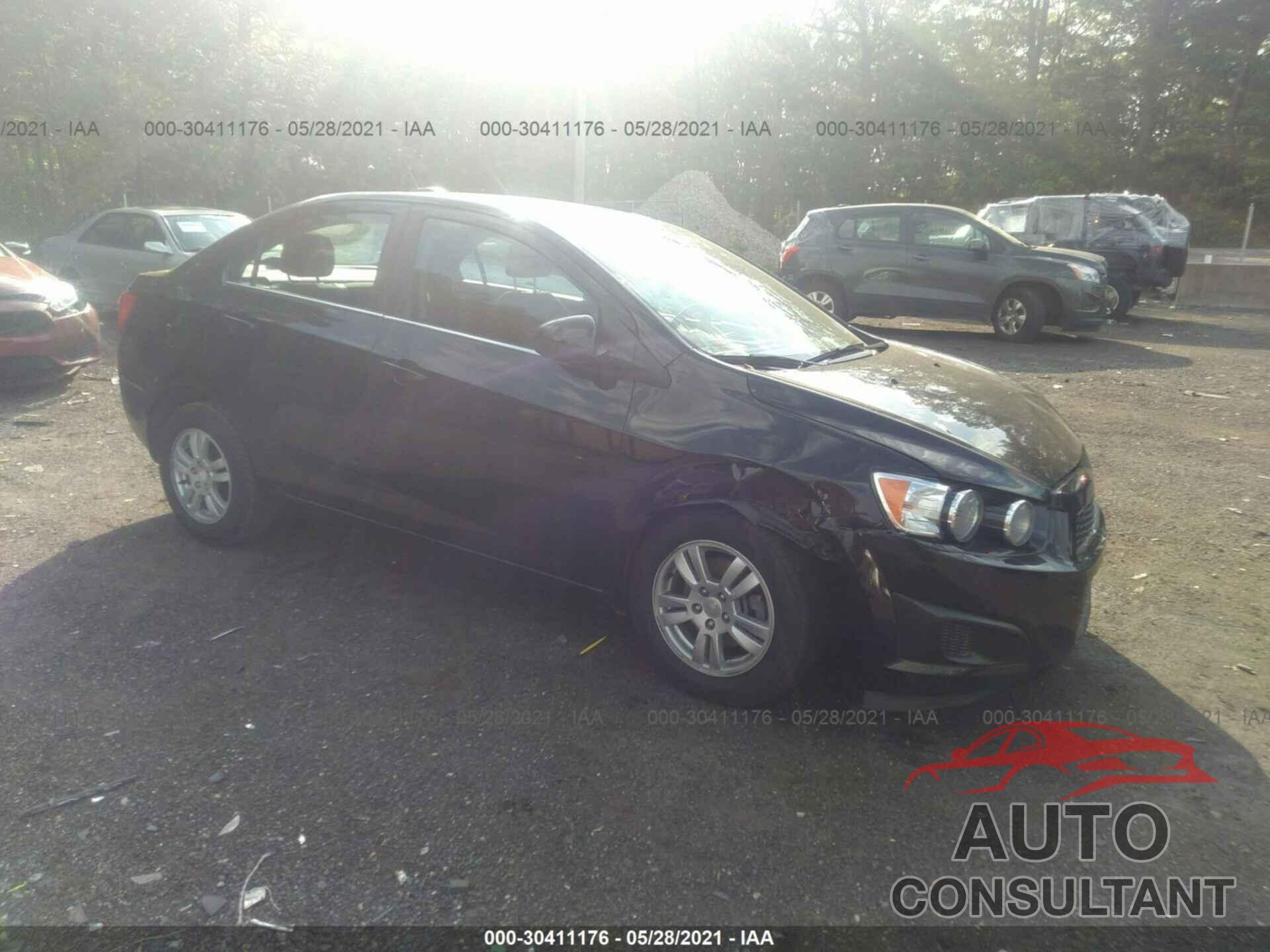 CHEVROLET SONIC 2016 - 1G1JC5SHXG4115258