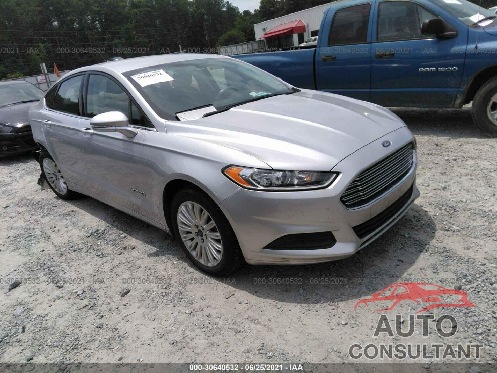 FORD FUSION 2016 - 3FA6P0LU6GR402352