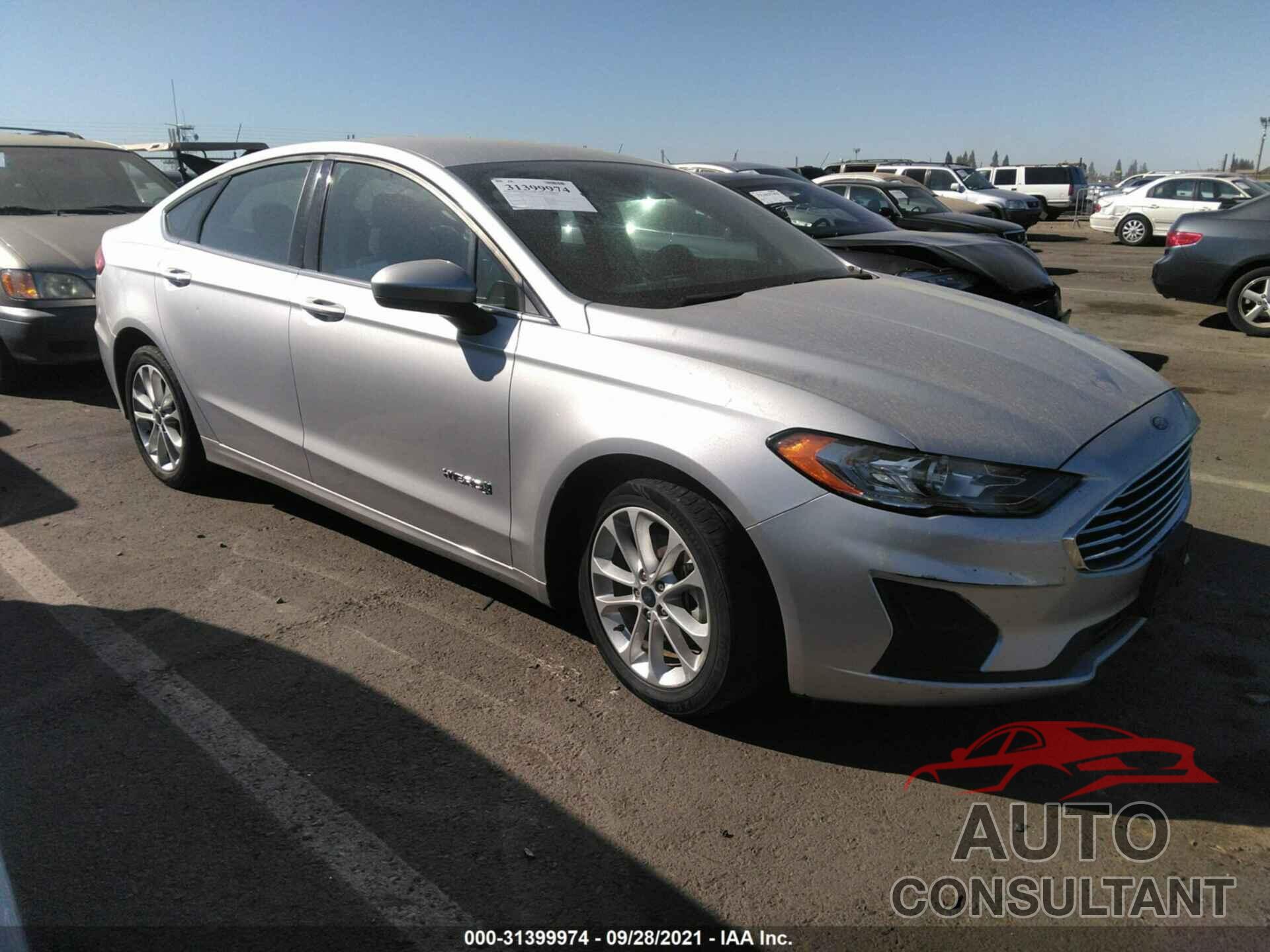 FORD FUSION HYBRID 2019 - 3FA6P0LU2KR188940