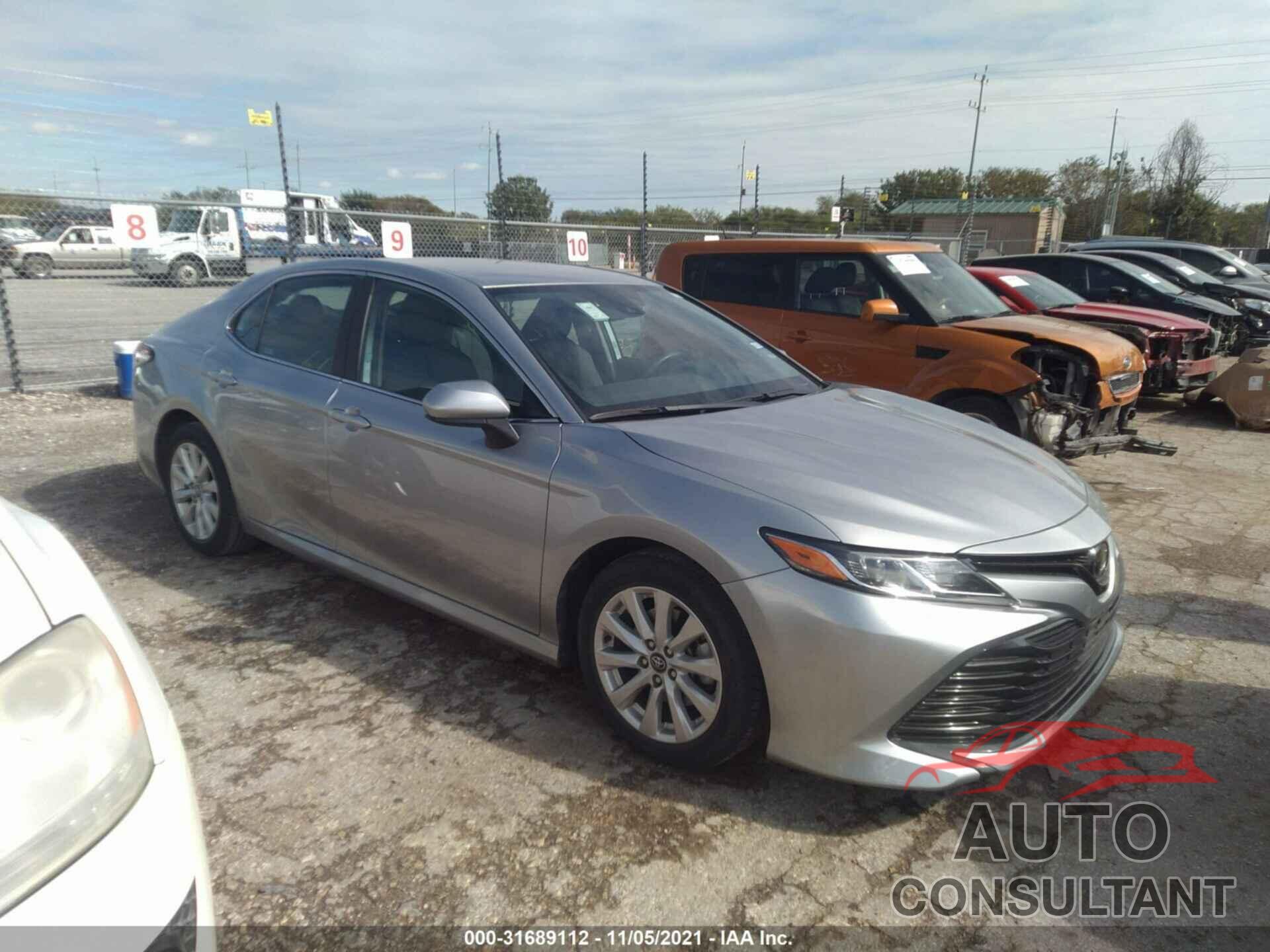 TOYOTA CAMRY 2020 - 4T1C11AK2LU944245