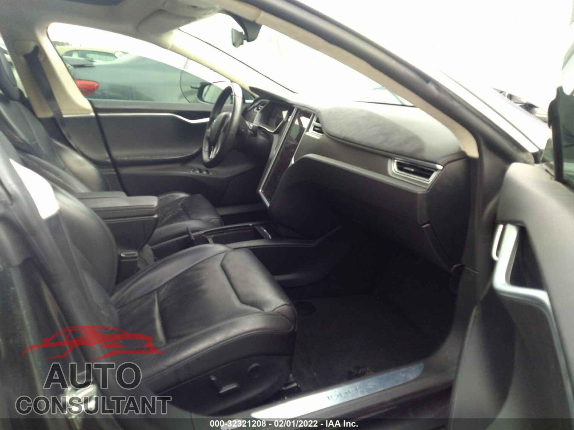 TESLA MODEL S 2017 - 5YJSA1E27HF186574