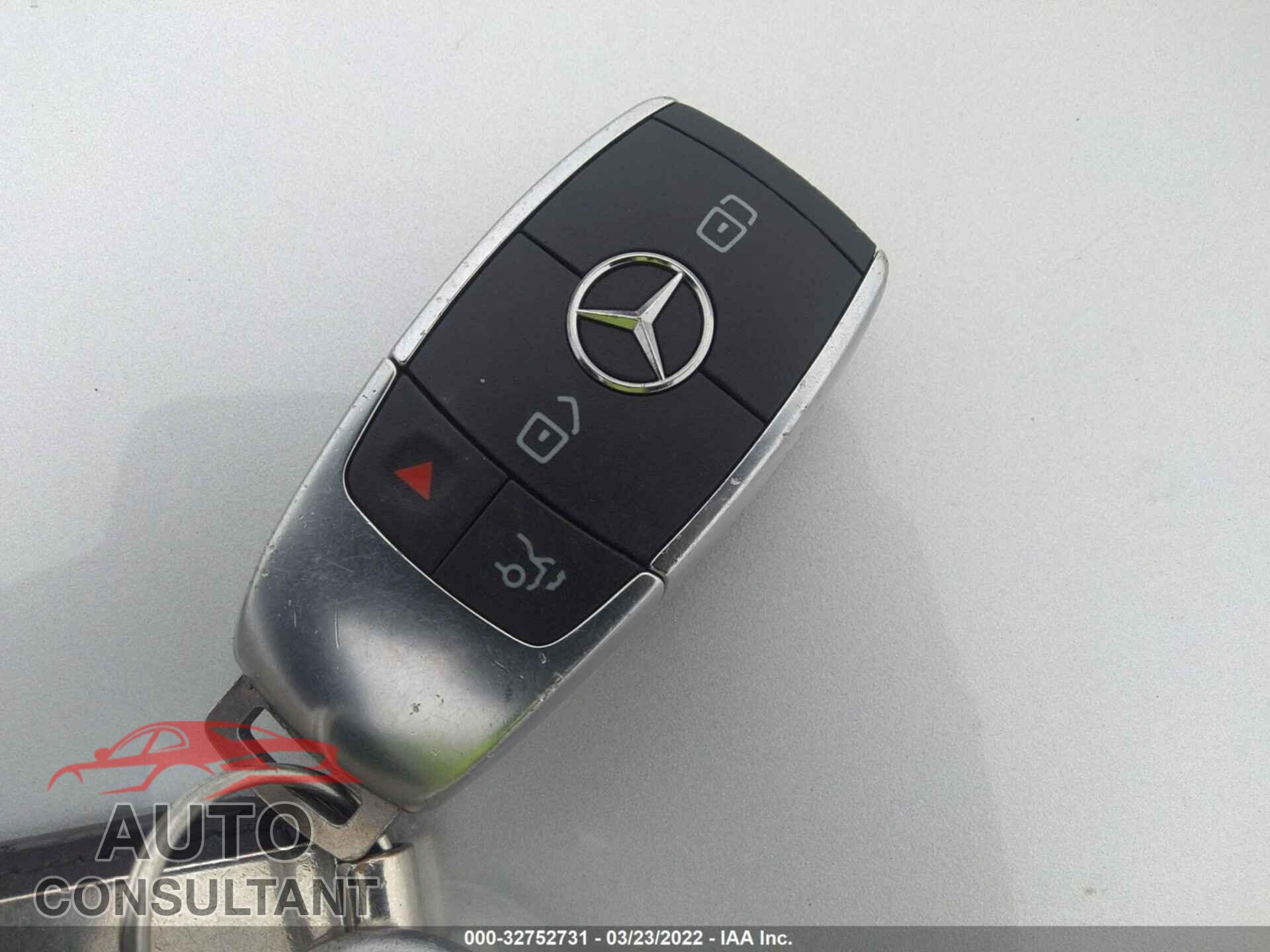 MERCEDES-BENZ A-CLASS 2019 - WDD3G4FB6KW032000