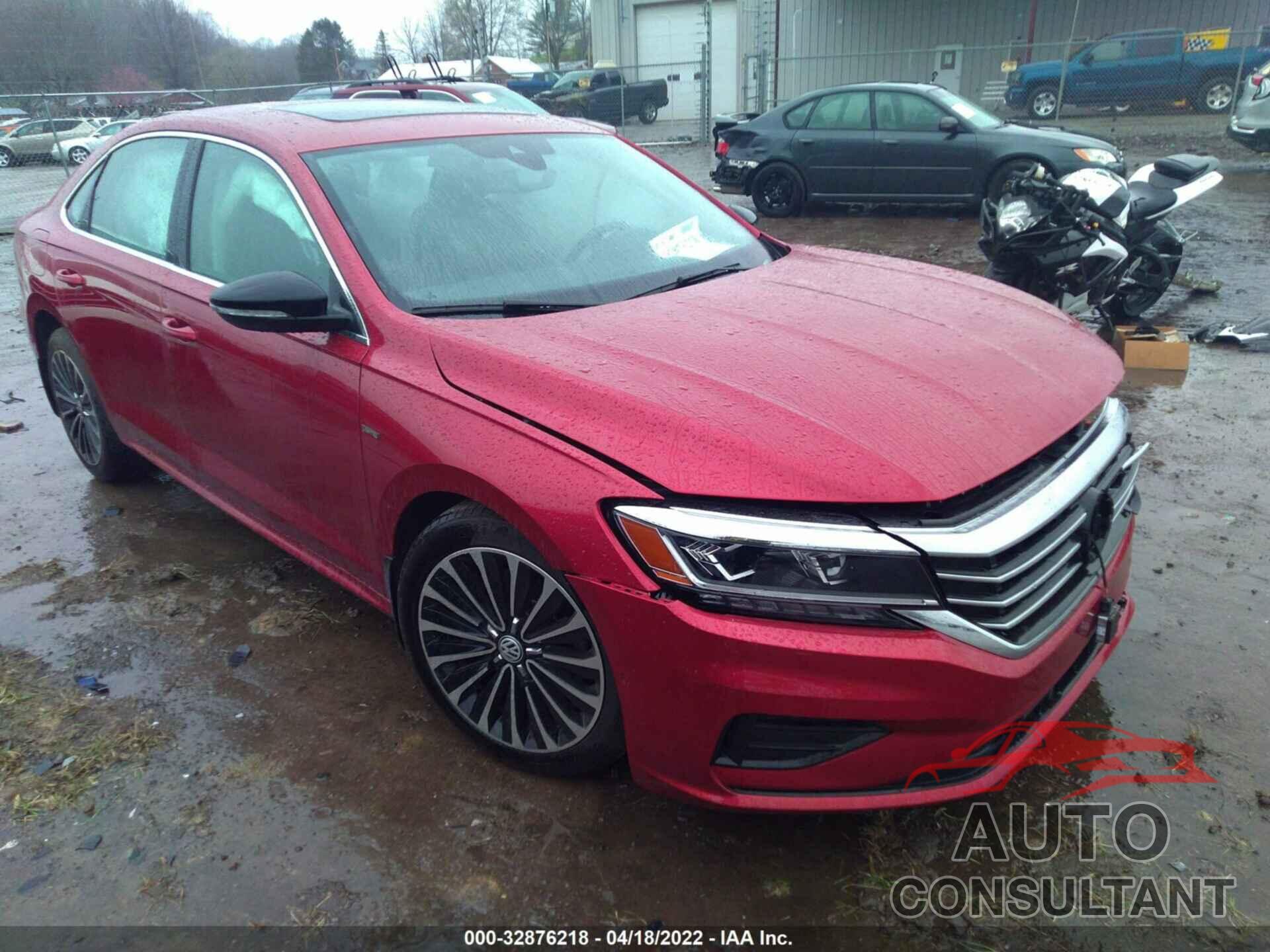 VOLKSWAGEN PASSAT 2022 - 1VWBA7A33NC005753
