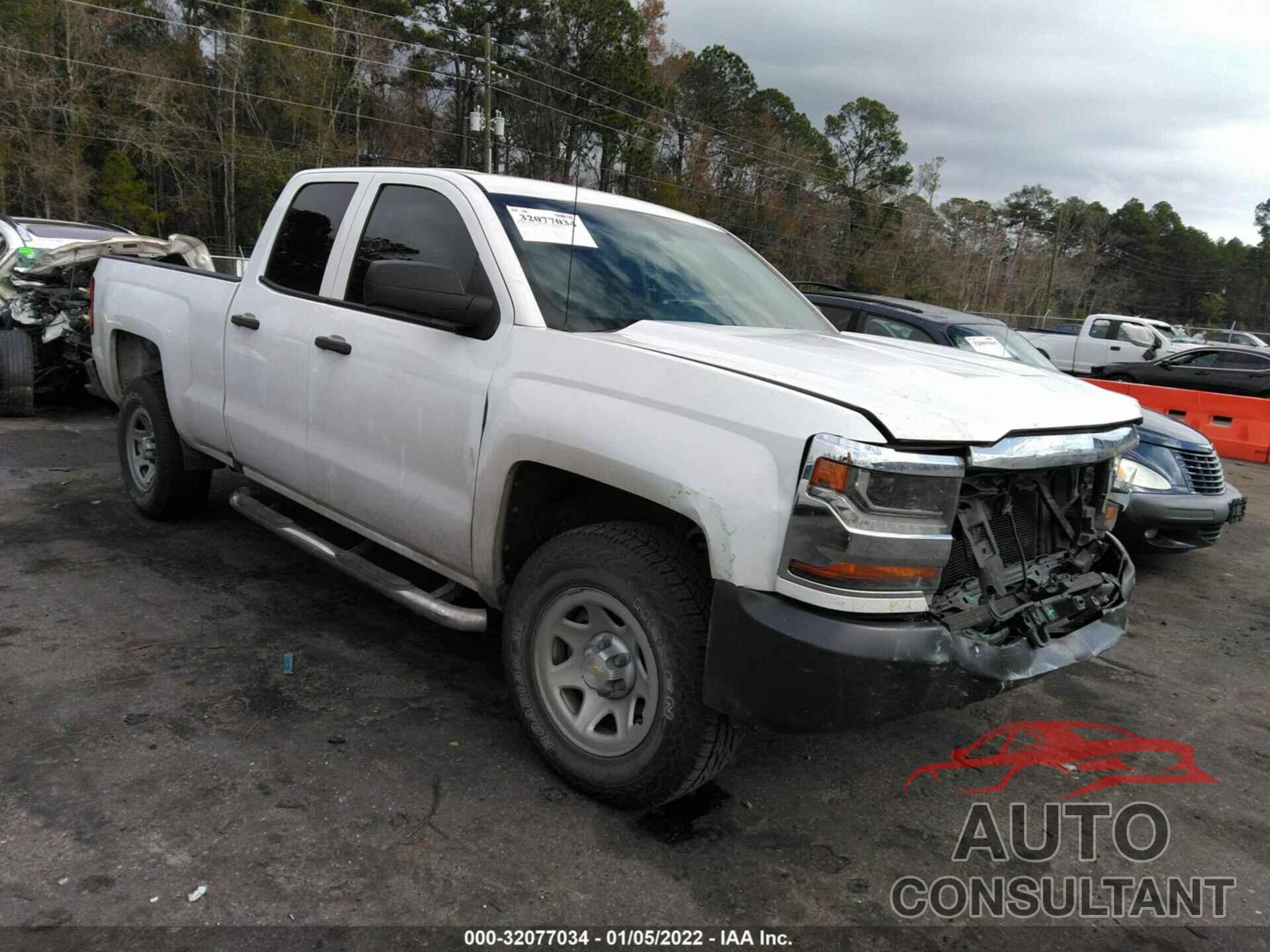 CHEVROLET SILVERADO 1500 2018 - 1GCRCNEH7JZ234174