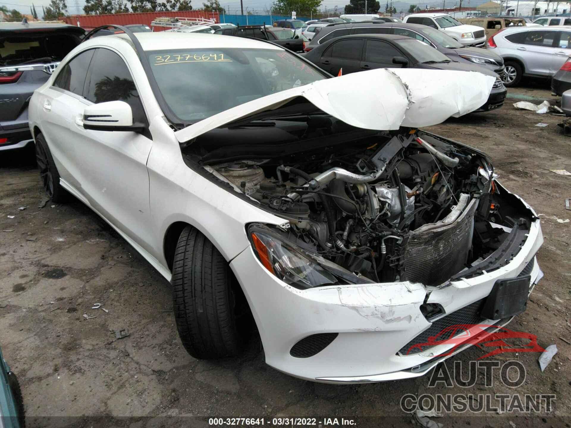 MERCEDES-BENZ CLA 2017 - WDDSJ4EB7HN423413