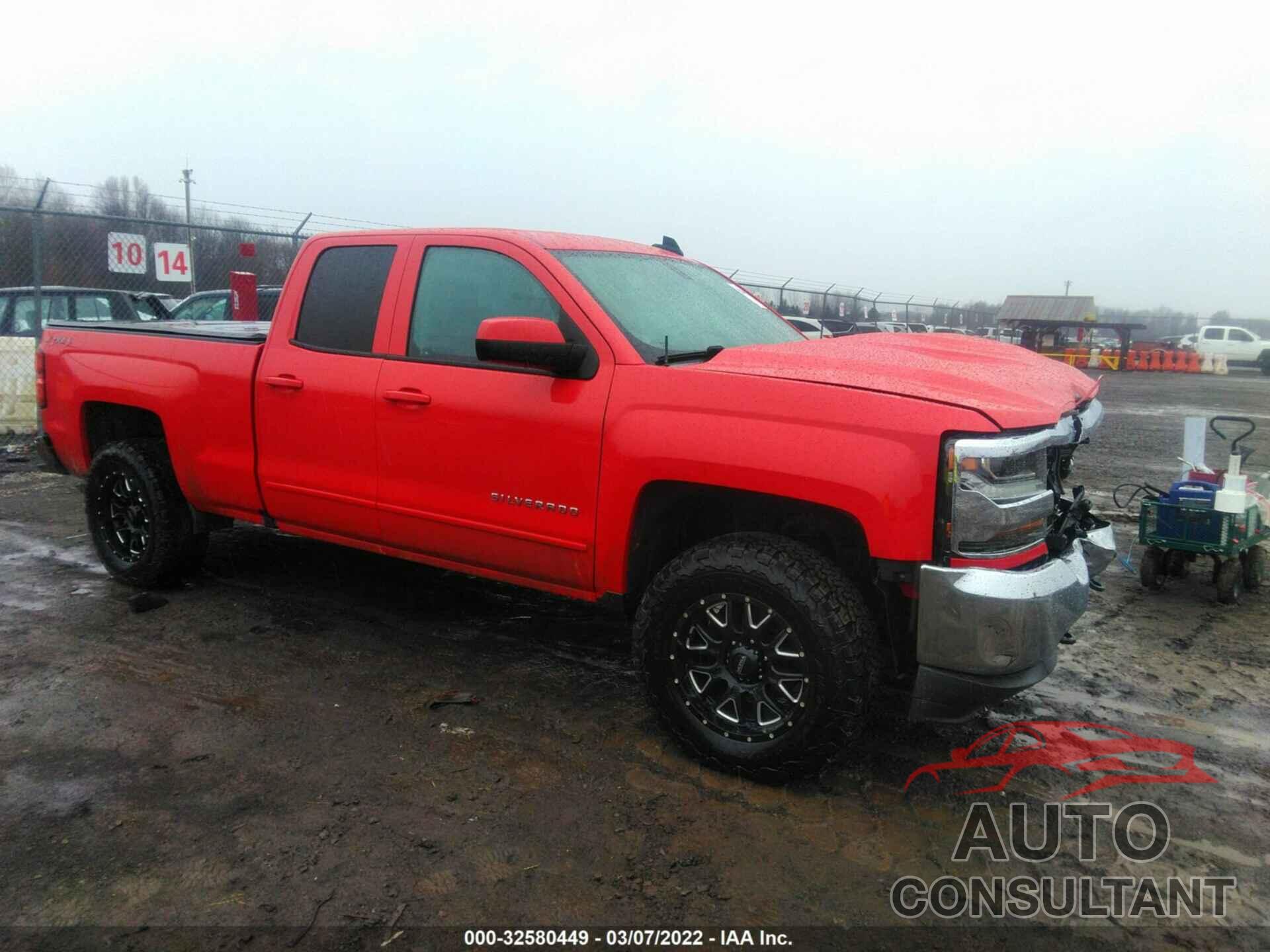 CHEVROLET SILVERADO 1500 2018 - 1GCVKREC2JZ342005