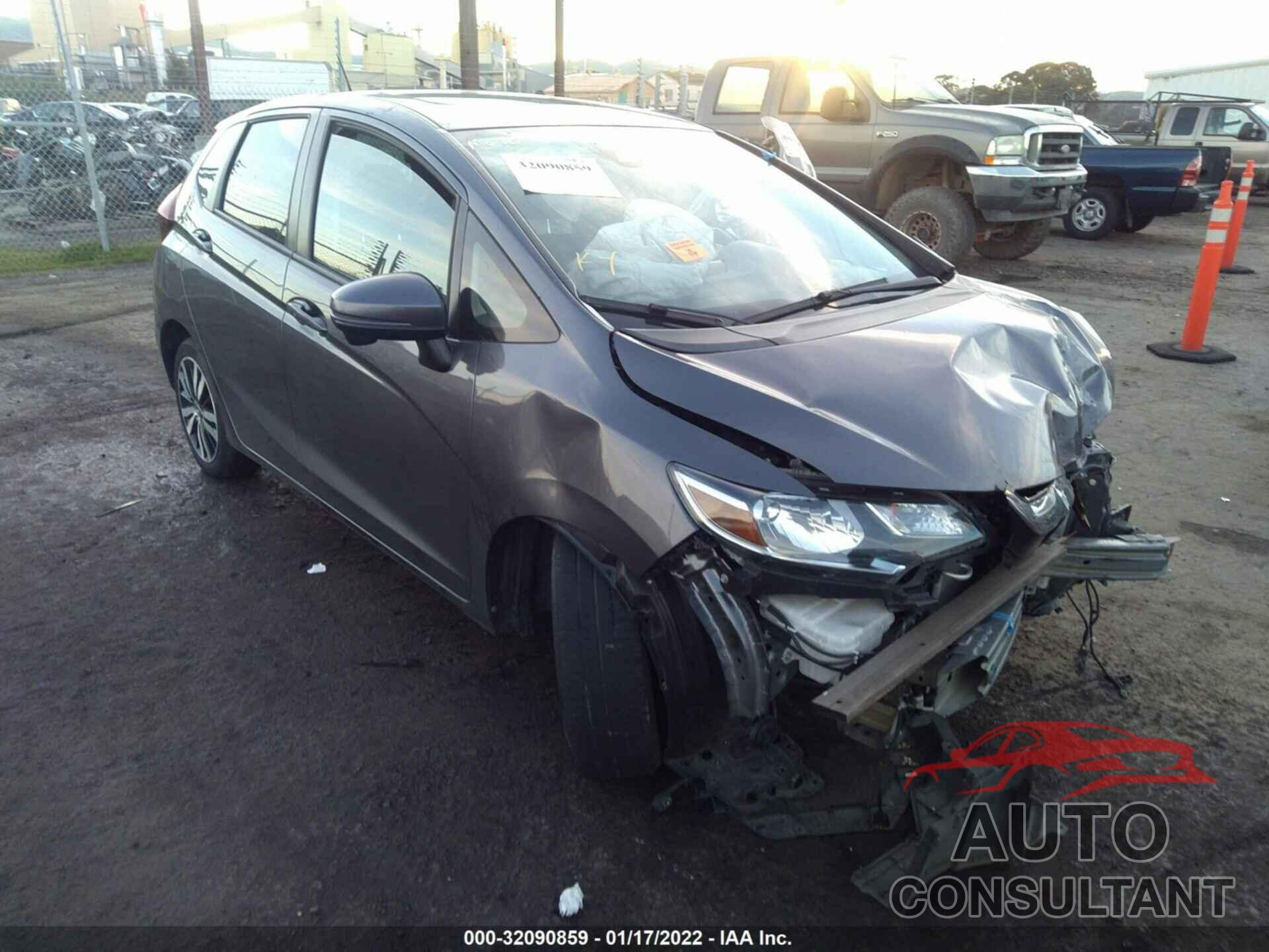 HONDA FIT 2018 - 3HGGK5H82JM734736
