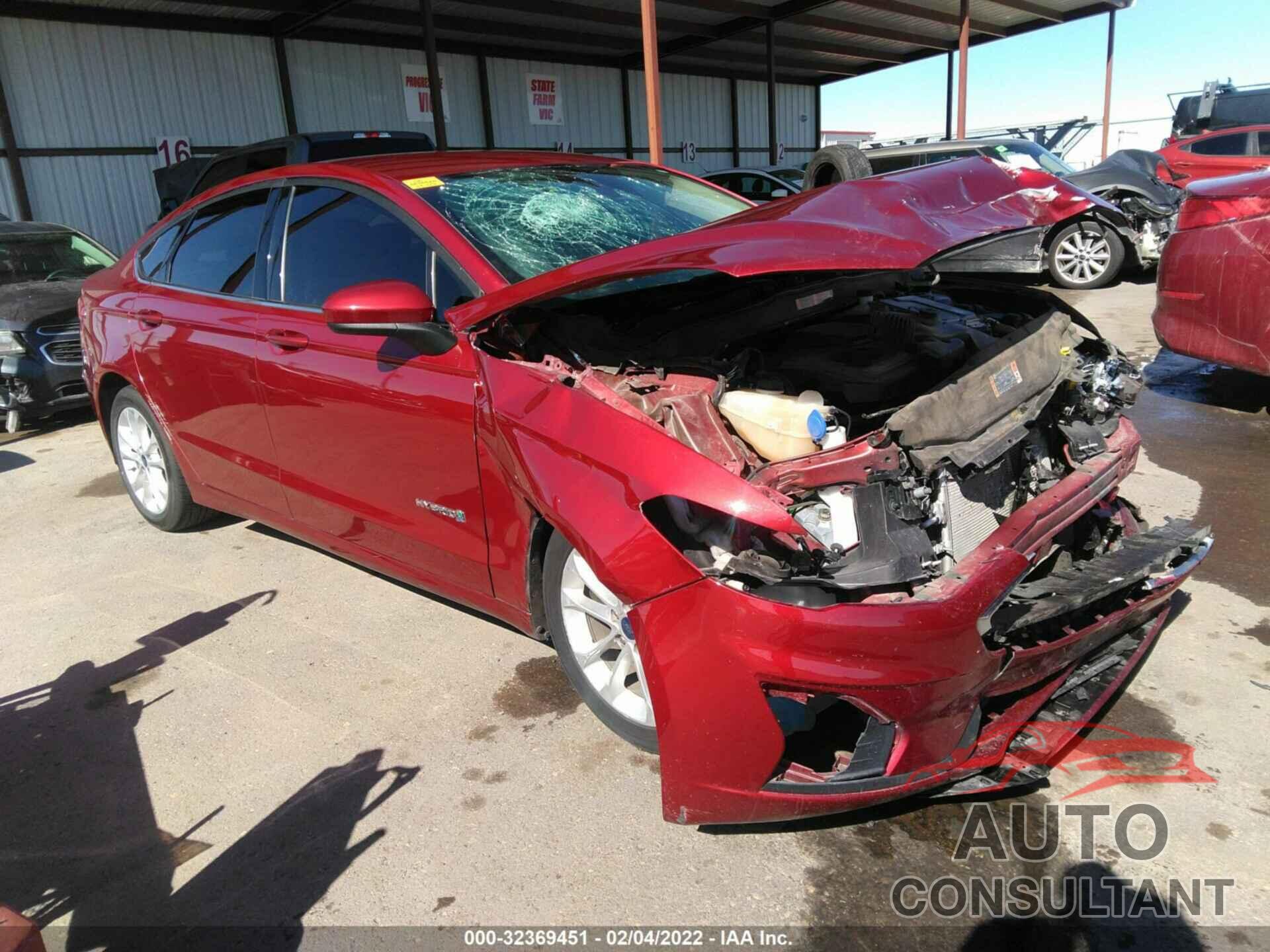 FORD FUSION HYBRID 2019 - 3FA6P0LU6KR241428