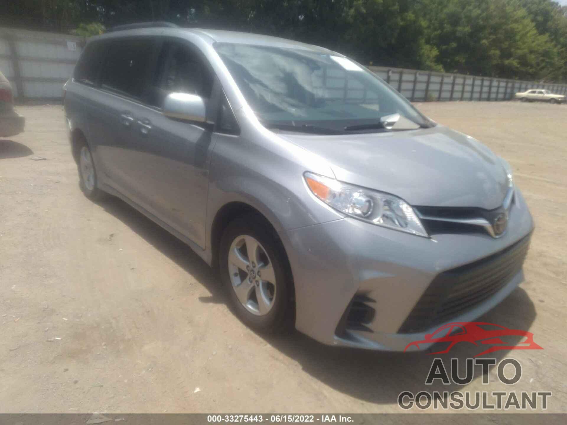 TOYOTA SIENNA 2018 - 5TDKZ3DC9JS936329