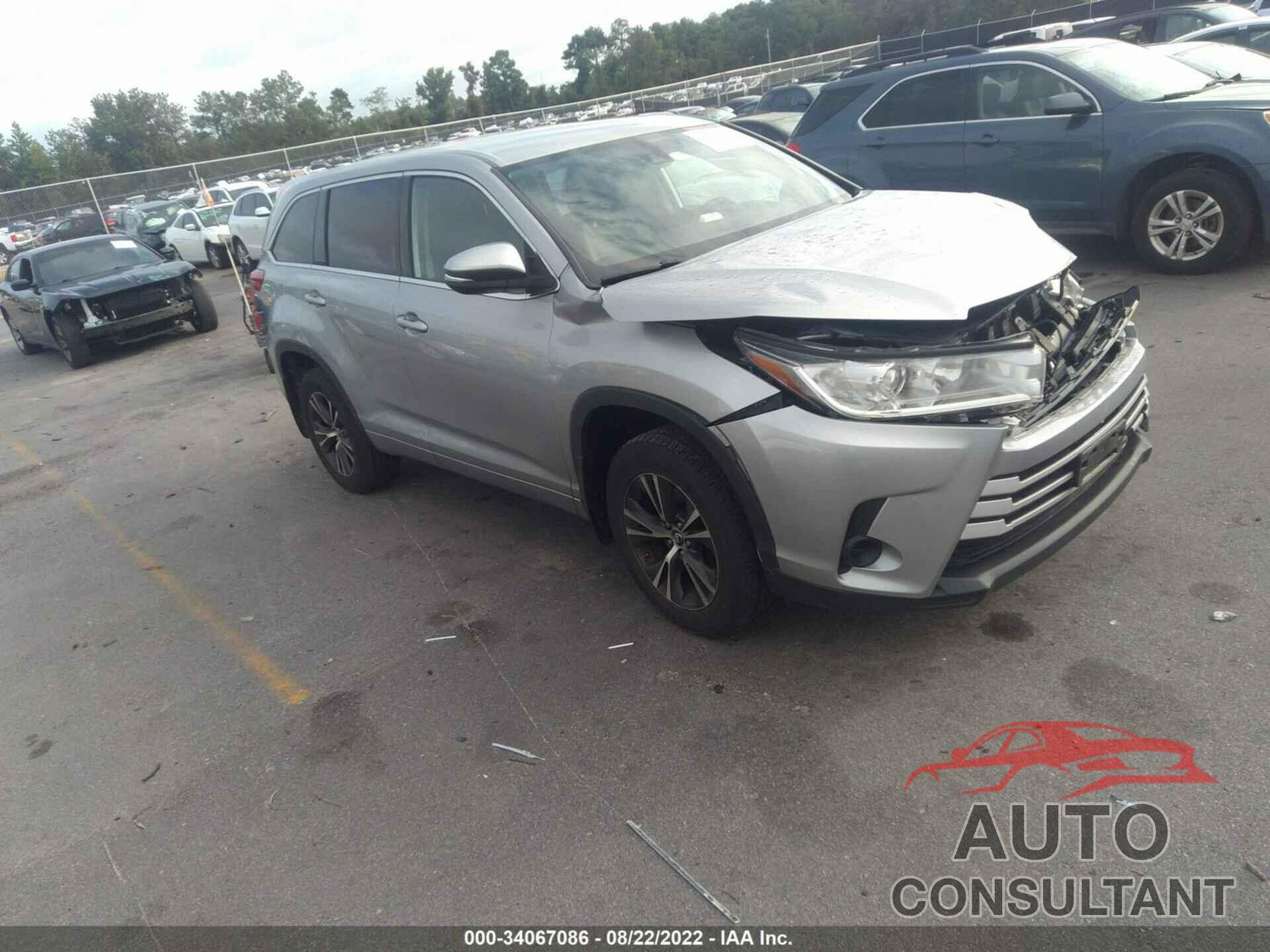 TOYOTA HIGHLANDER 2018 - 5TDBZRFH5JS861740