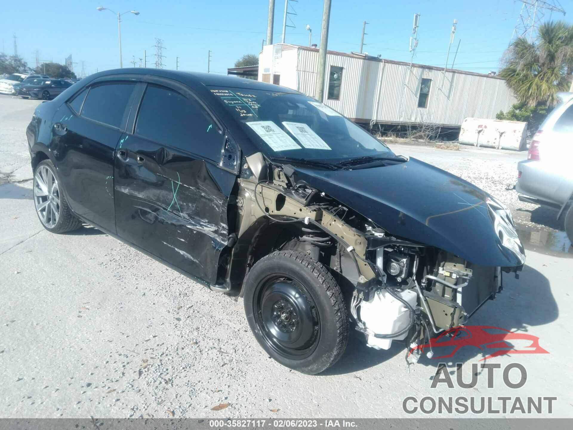 TOYOTA COROLLA 2018 - 5YFBURHE5JP853115