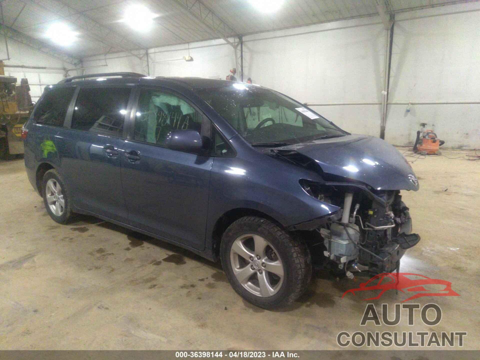 TOYOTA SIENNA 2017 - 5TDKZ3DC9HS886672