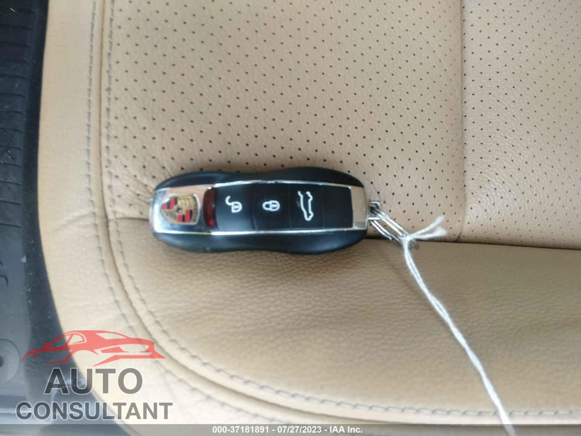 PORSCHE CAYENNE 2017 - WP1AA2A29HKA87487