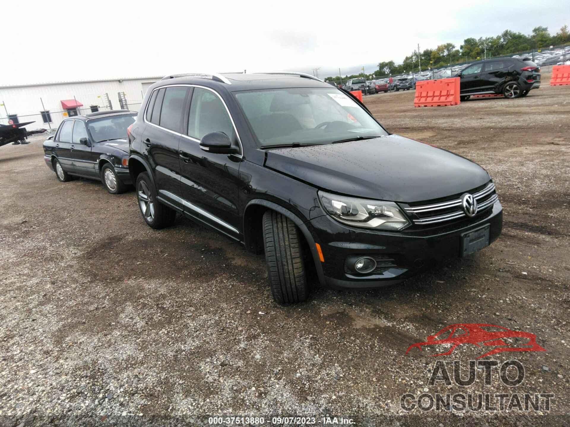 VOLKSWAGEN TIGUAN 2017 - WVGTV7AX6HK019439