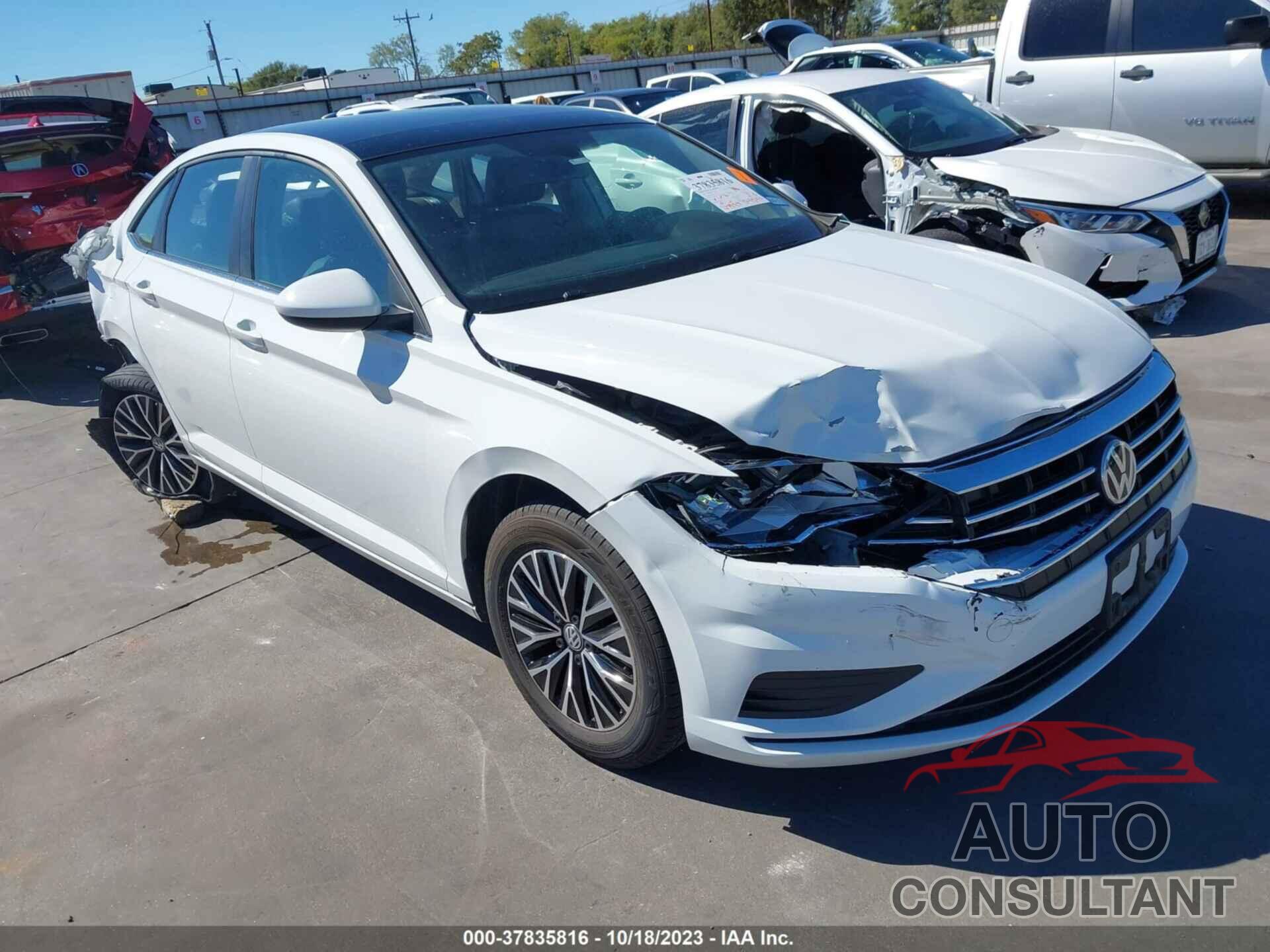 VOLKSWAGEN JETTA 2019 - 3VWC57BUXKM051171