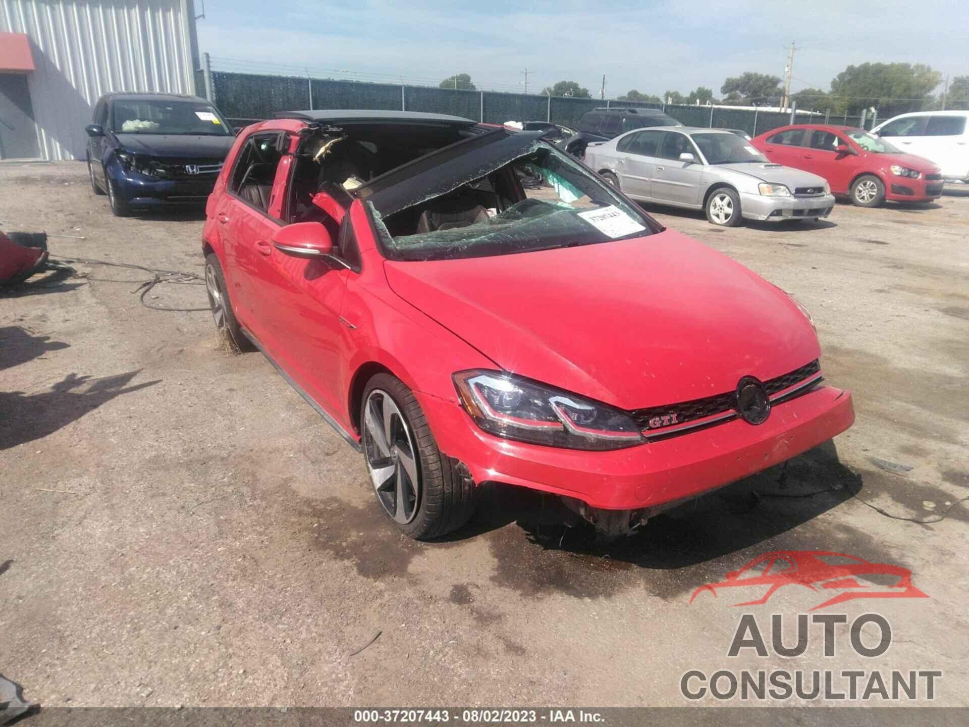 VOLKSWAGEN GOLF GTI 2019 - 3VW6T7AU9KM022846