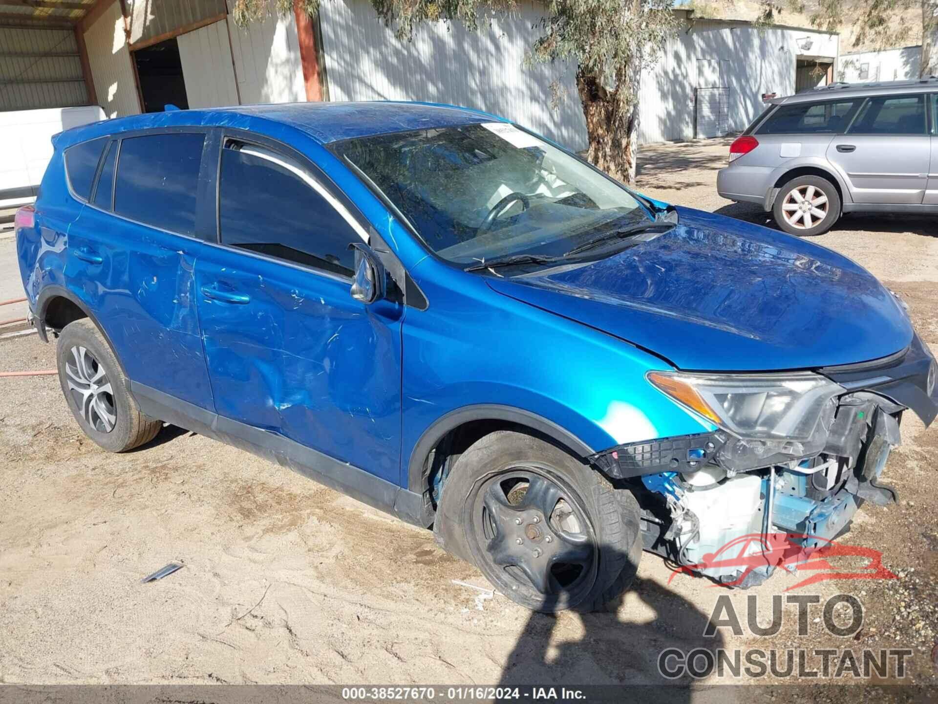 TOYOTA RAV4 2017 - JTMZFREV2HJ722333