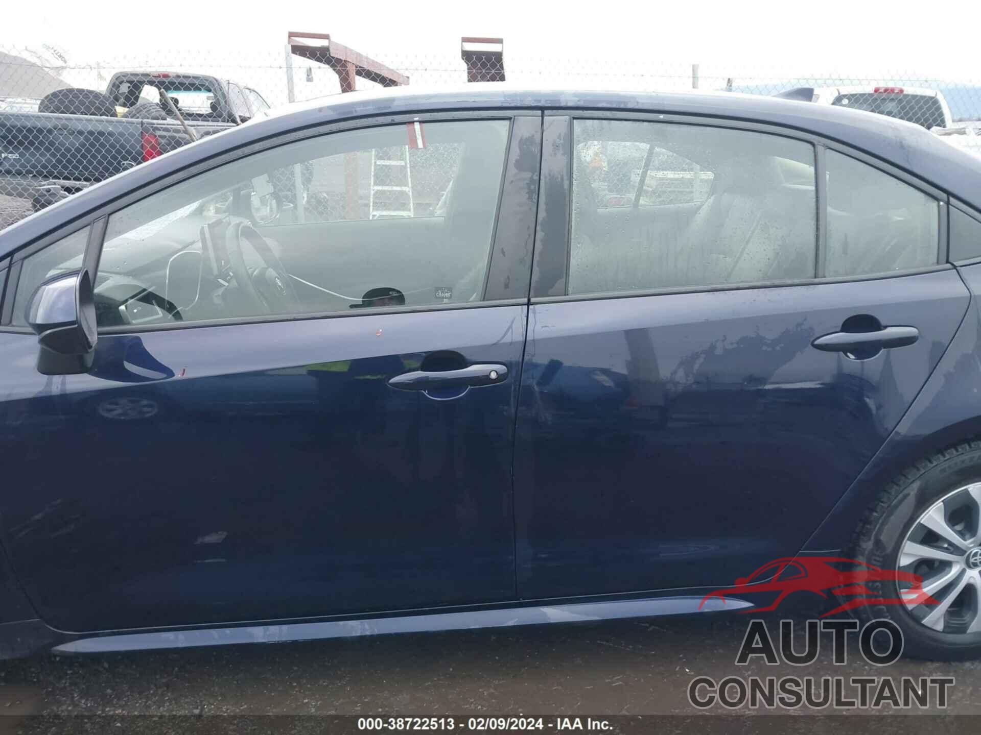 TOYOTA COROLLA 2022 - JTDEAMDE8NJ047696