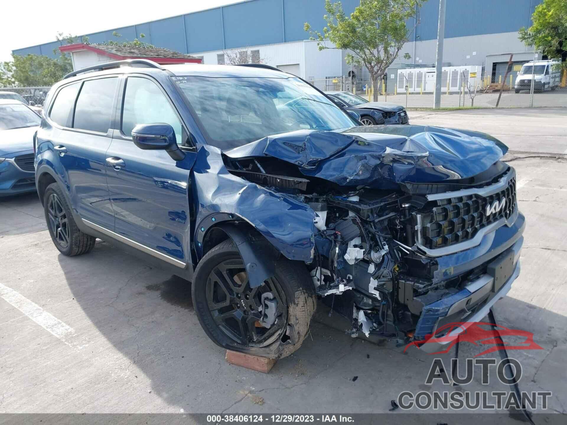 KIA TELLURIDE 2023 - 5XYP3DGC5PG409094