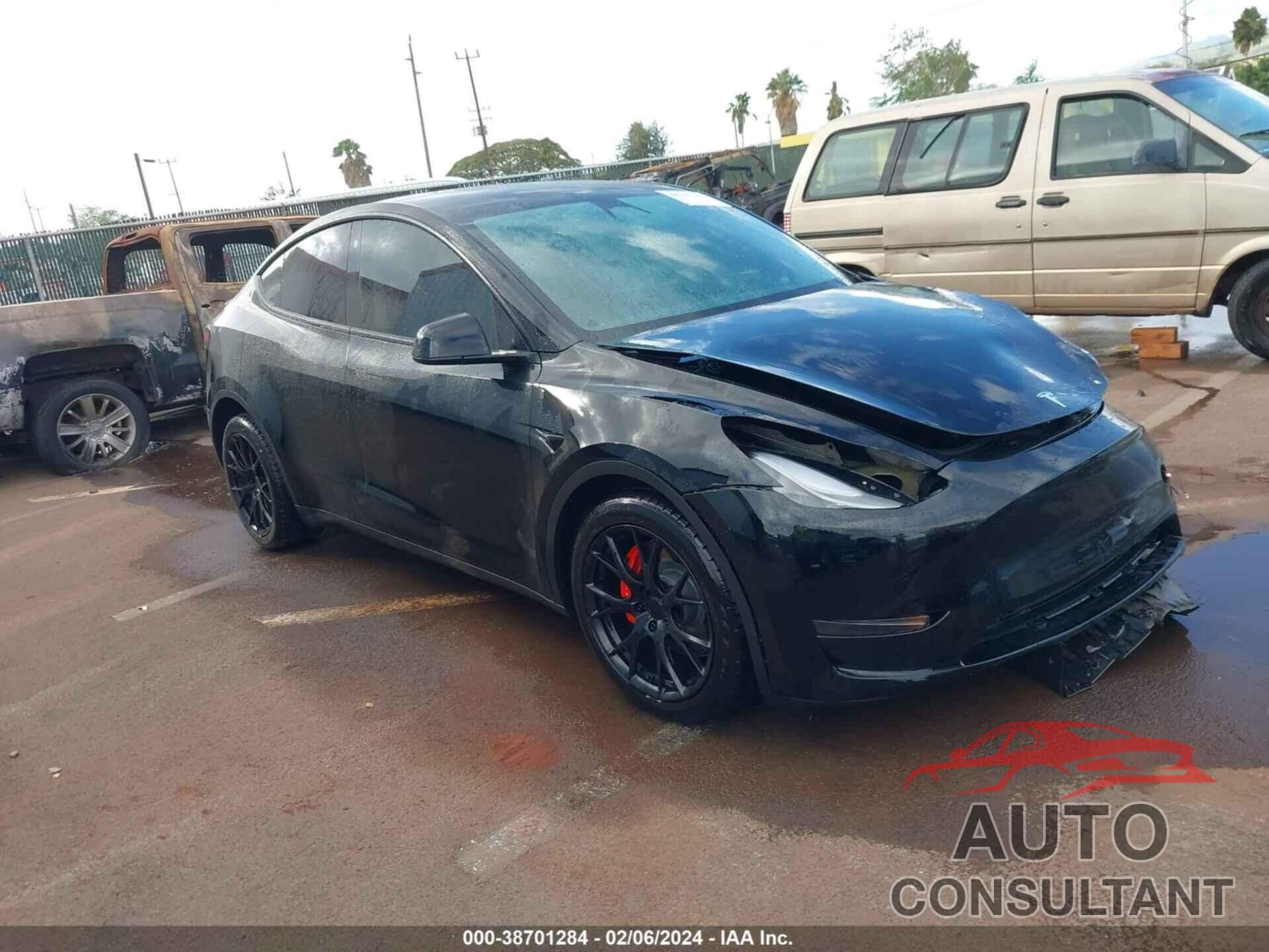 TESLA MODEL Y 2023 - 7SAYGDEF4PF701206