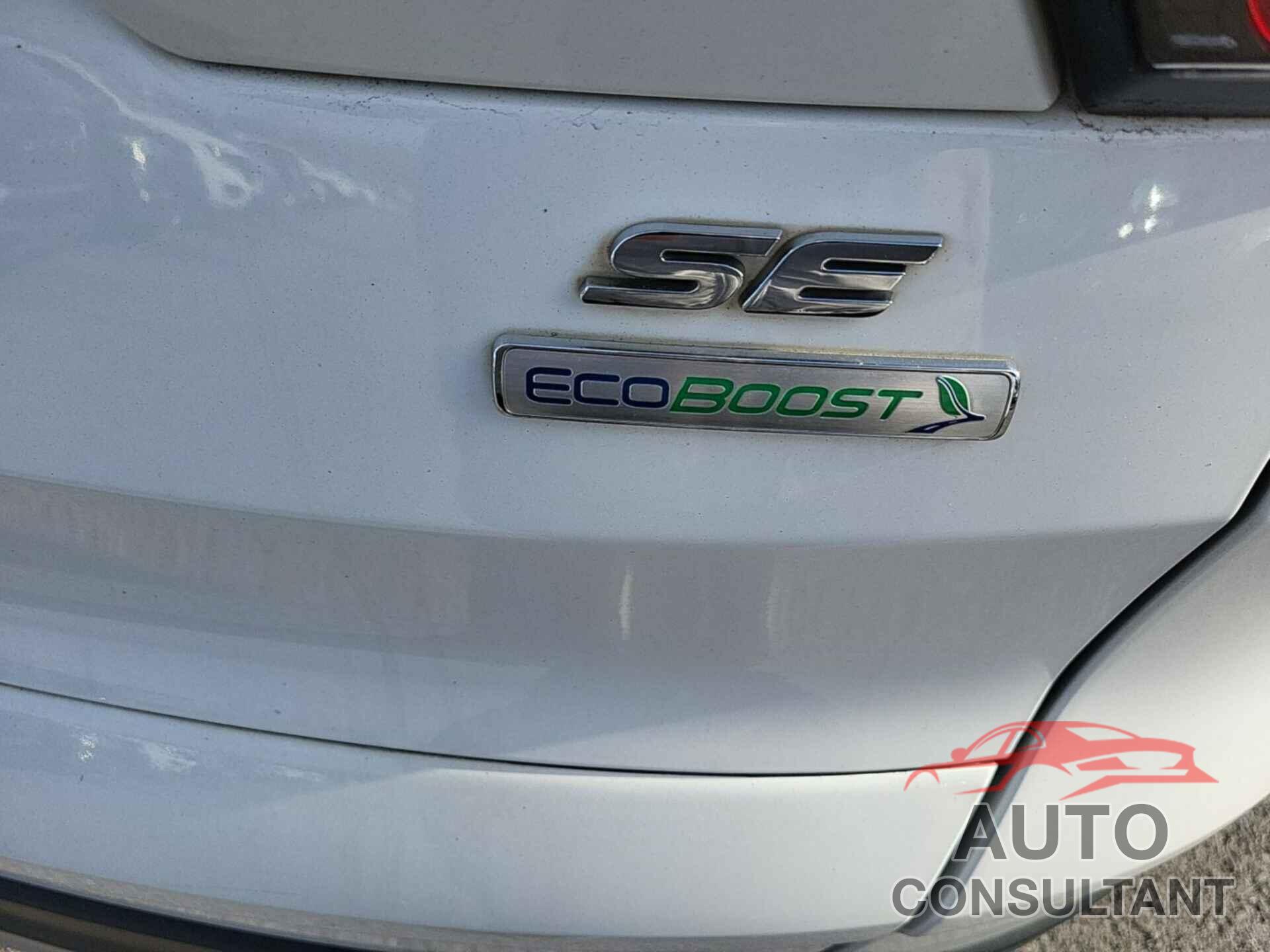 FORD ESCAPE 2018 - 1FMCU0GD3JUA75873