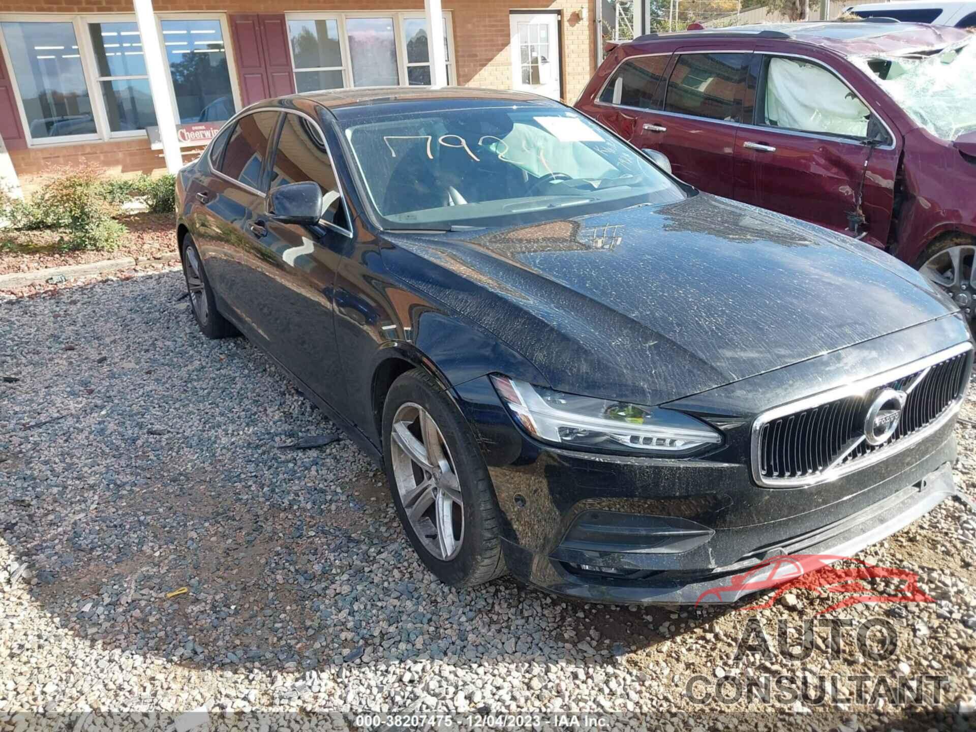 VOLVO S90 2018 - LVY982AK6JP037924