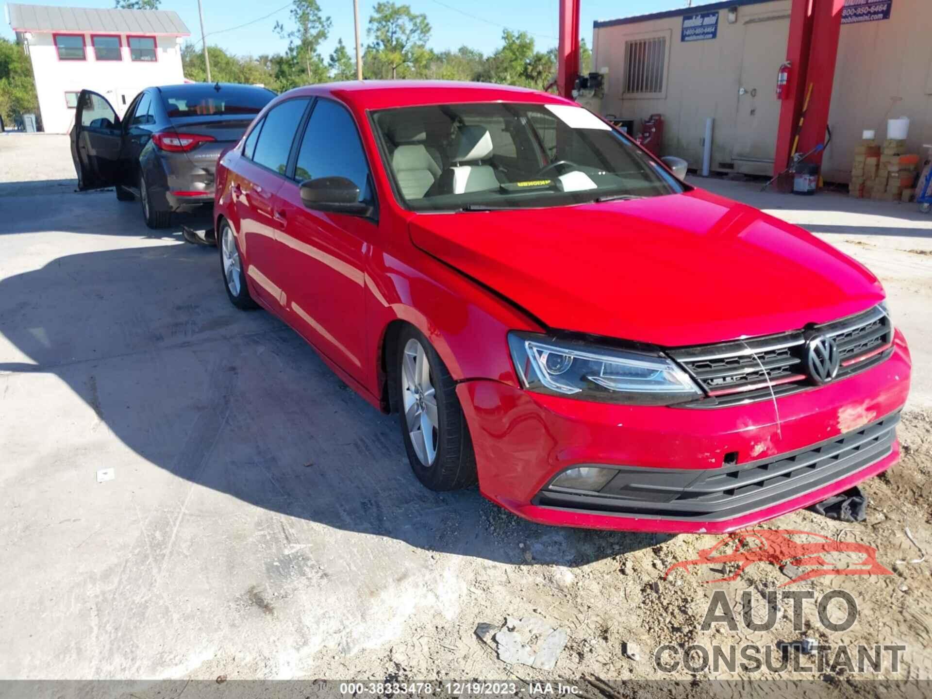 VOLKSWAGEN JETTA 2016 - 3VWD17AJ6GM291722