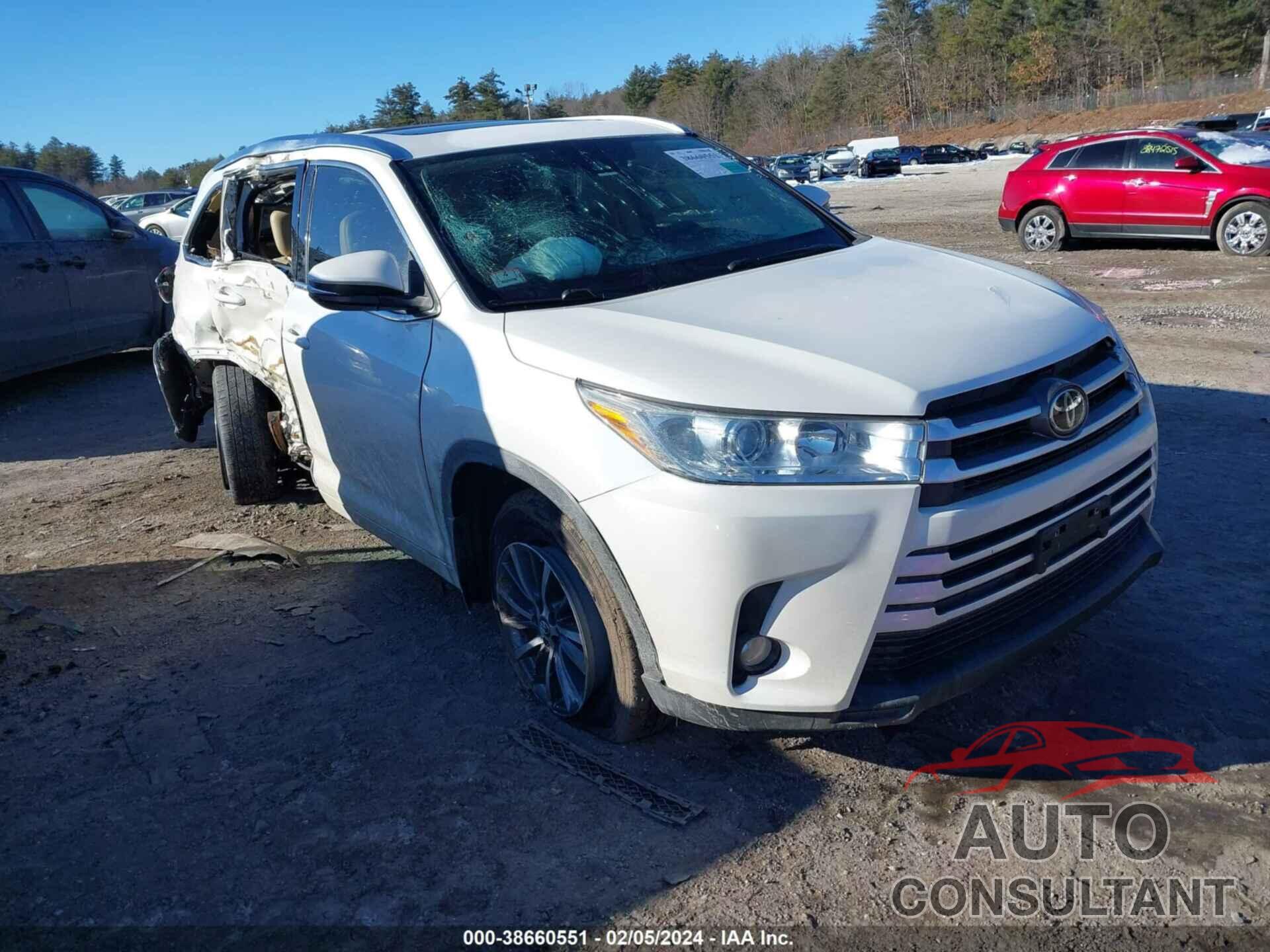 TOYOTA HIGHLANDER 2018 - 5TDJZRFH1JS492399