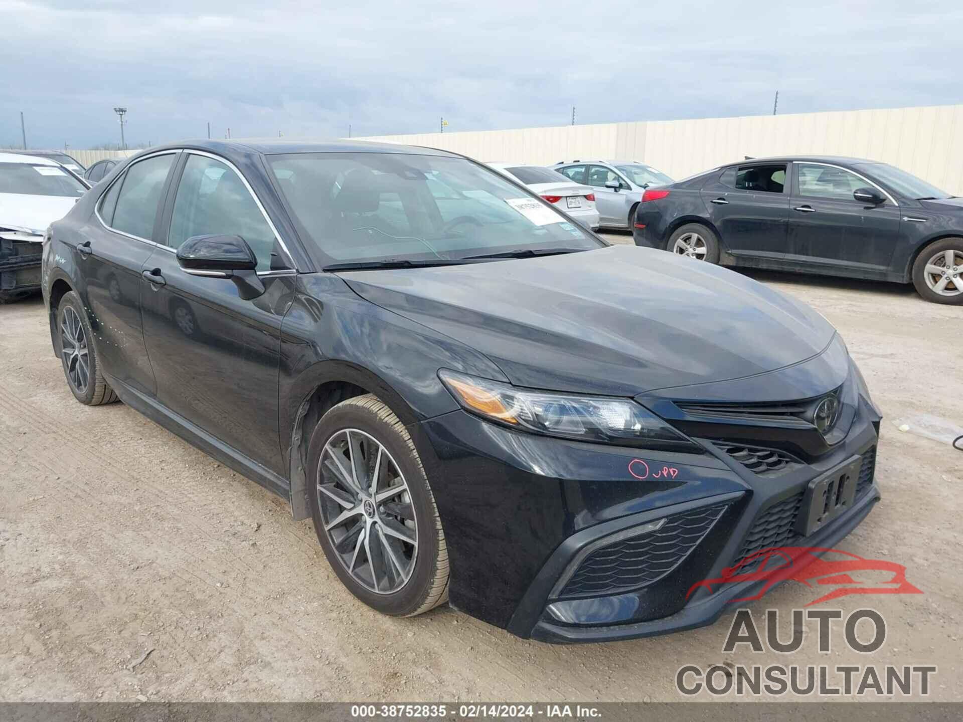 TOYOTA CAMRY 2023 - 4T1T11AK3PU731438