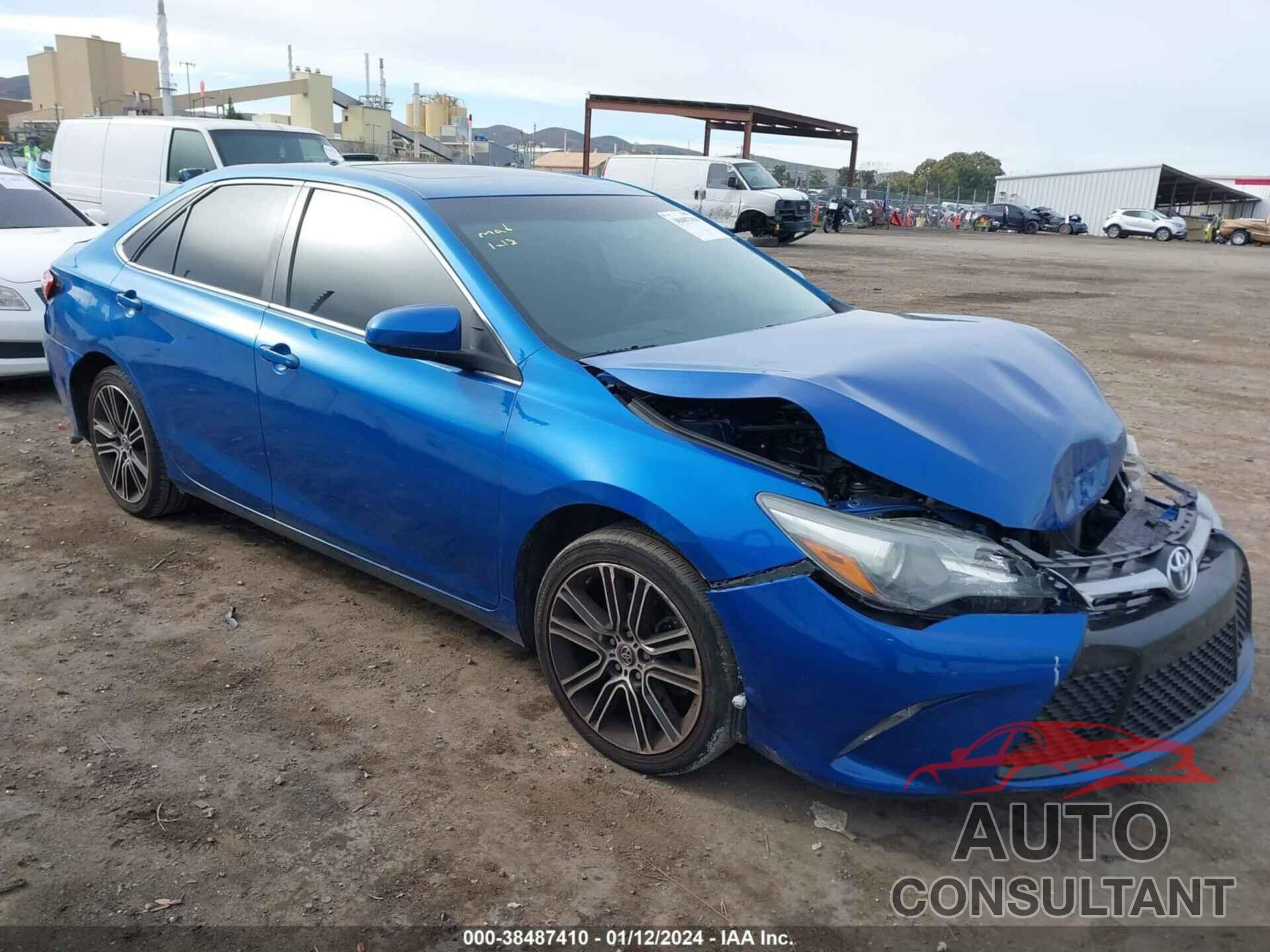 TOYOTA CAMRY 2016 - 4T1BF1FK3GU540771