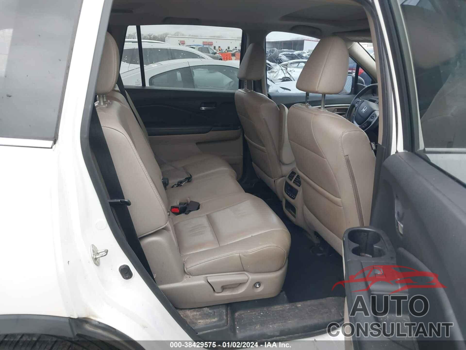 HONDA PILOT 2017 - 5FNYF5H55HB009546