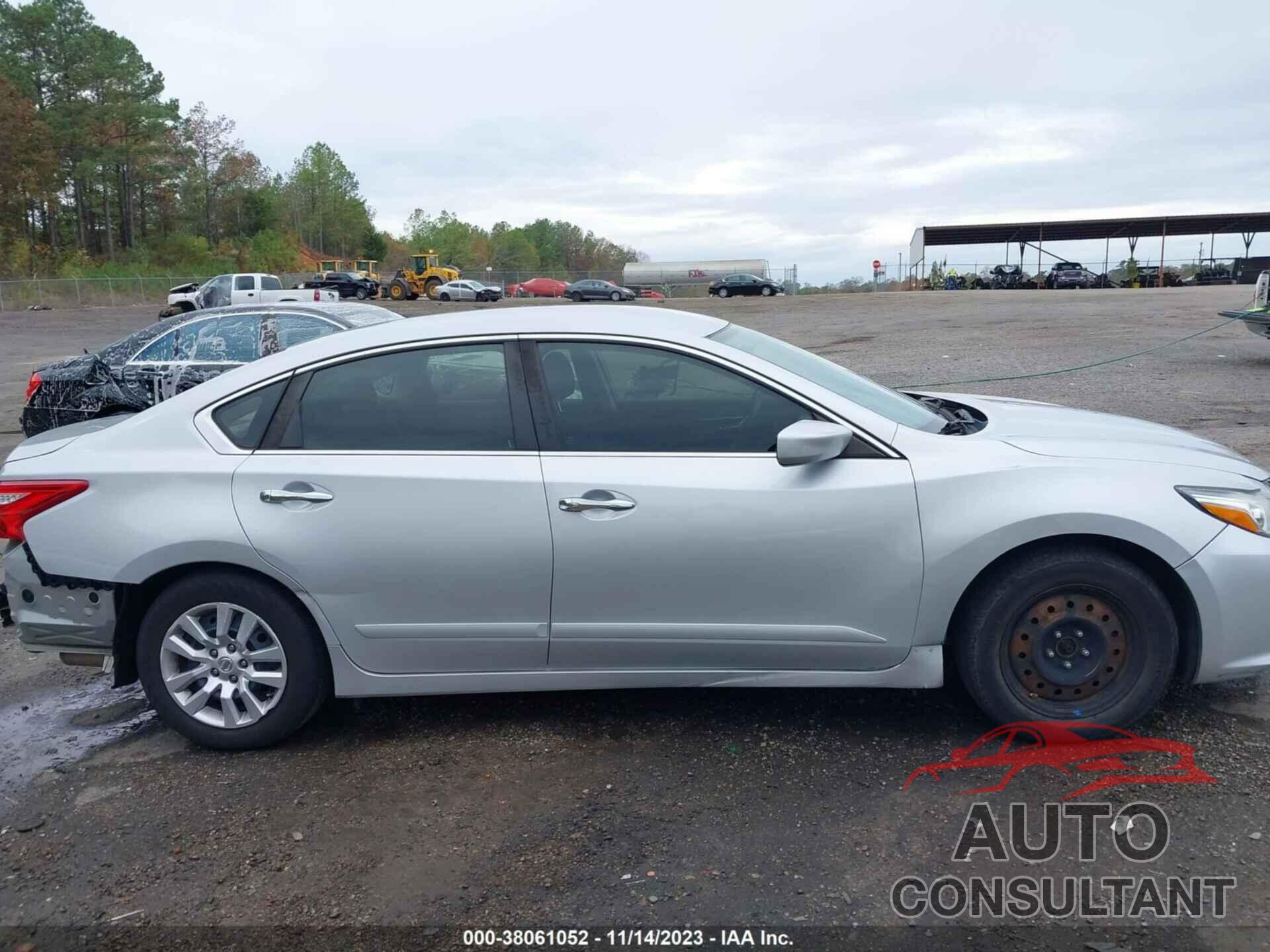 NISSAN ALTIMA 2017 - 1N4AL3AP8HC122050