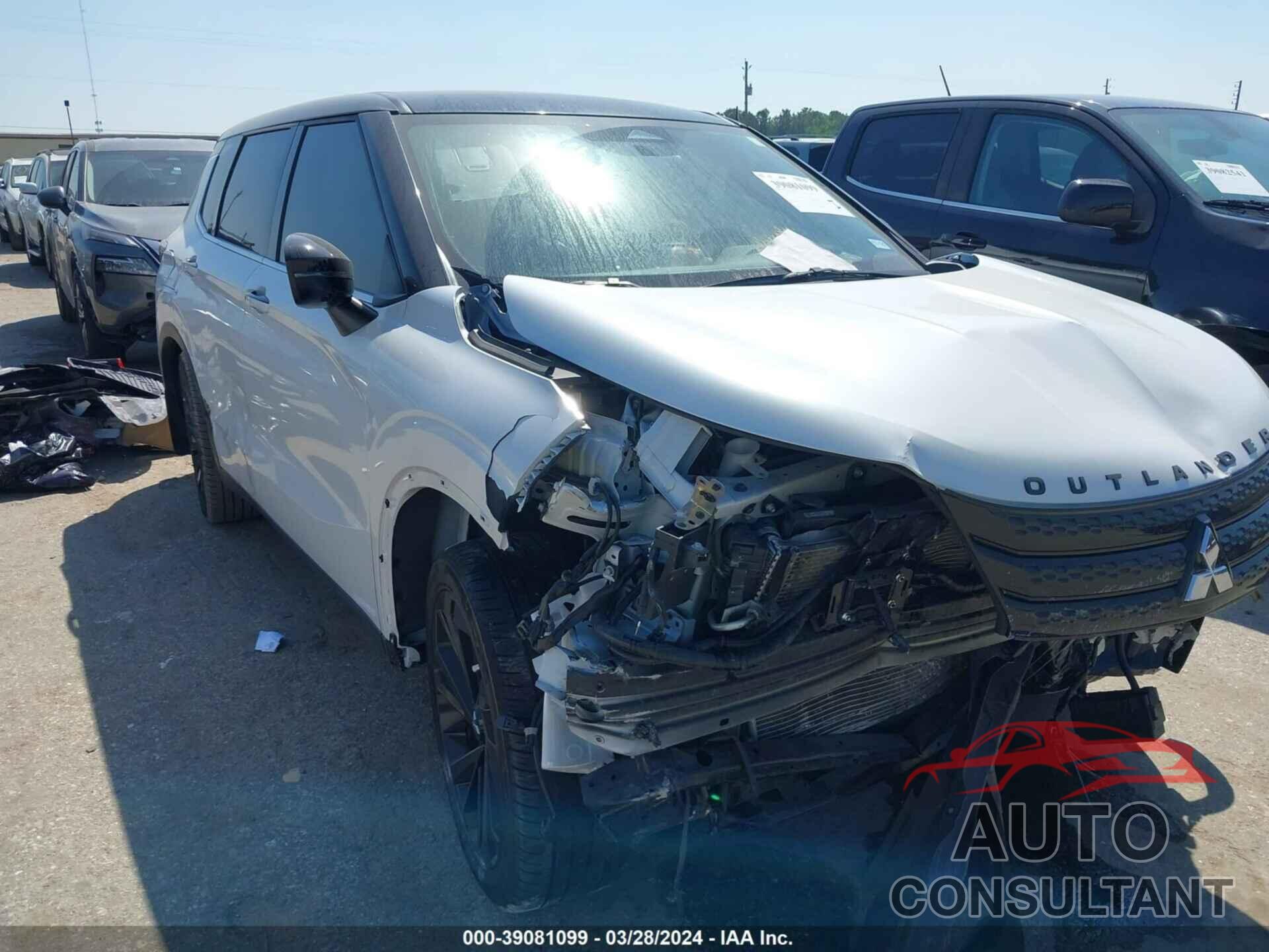 MITSUBISHI OUTLANDER 2023 - JA4J3VA80PZ043184
