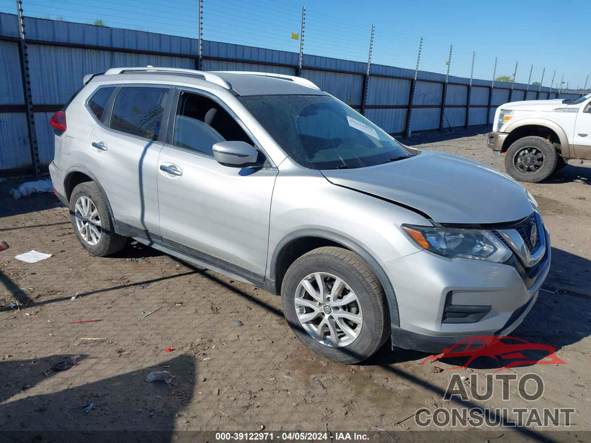 NISSAN ROGUE 2018 - JN8AT2MV0JW302338