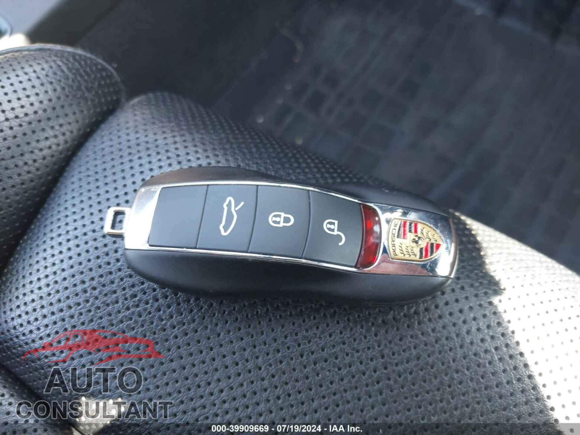 PORSCHE 911 2017 - WP0CA2A92HS142059