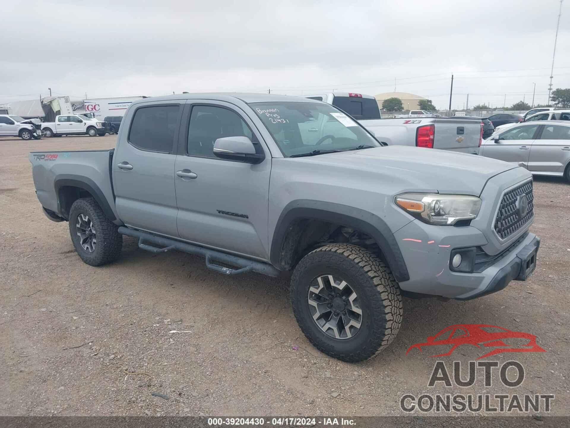 TOYOTA TACOMA 2018 - 5TFCZ5AN7JX125306