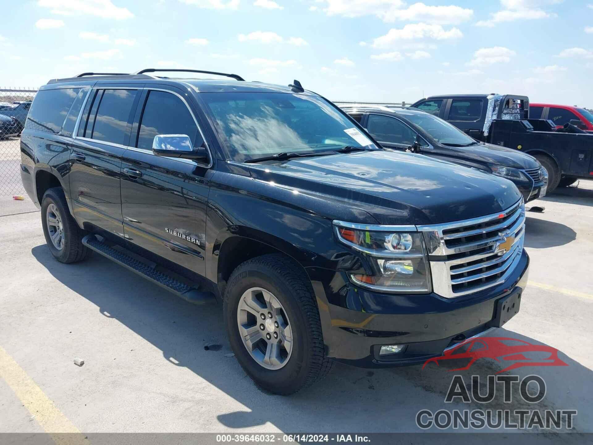 CHEVROLET SUBURBAN 2018 - 1GNSKHKC4JR348400