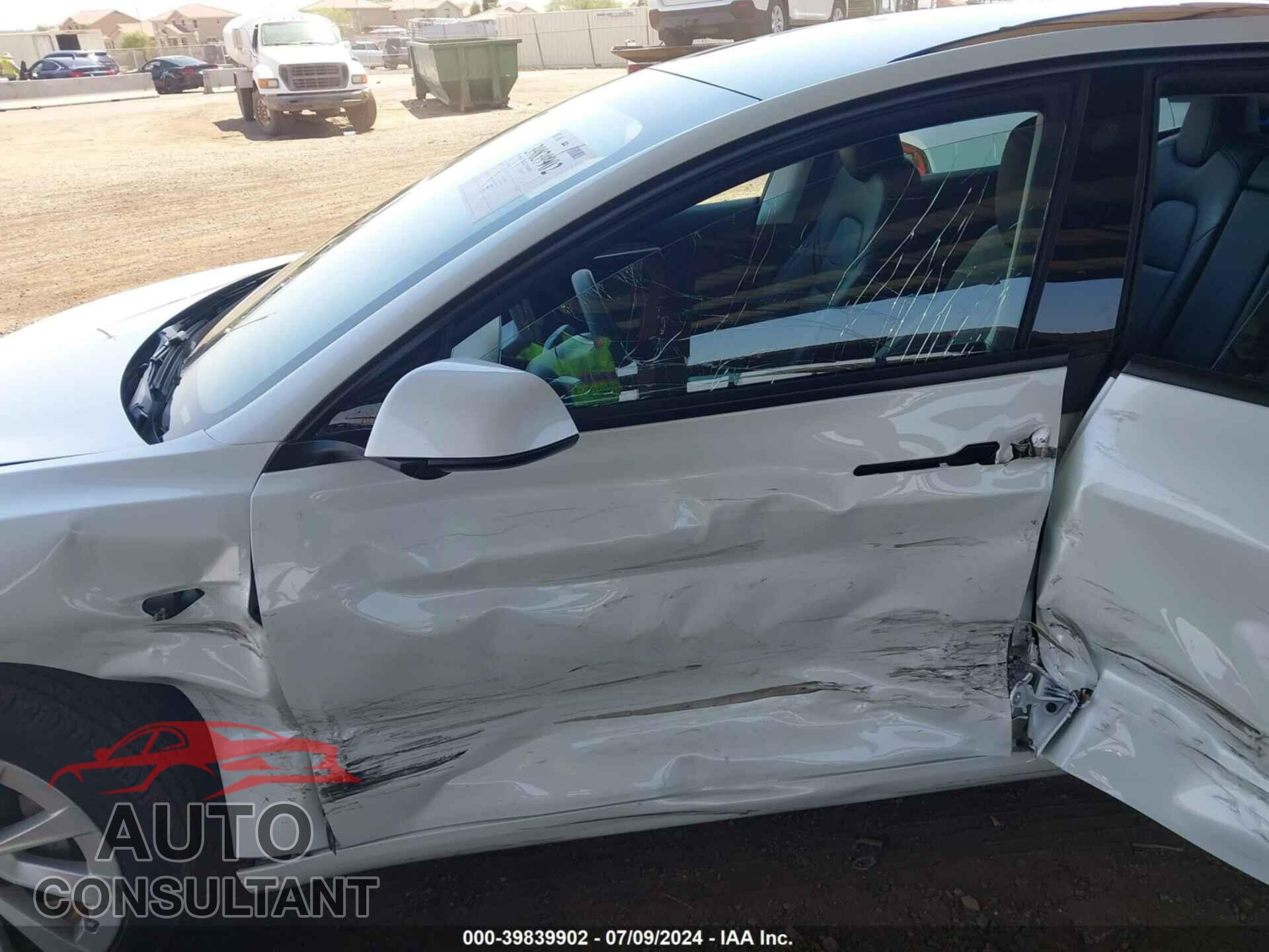 TESLA MODEL 3 2023 - 5YJ3E1EA4PF658311