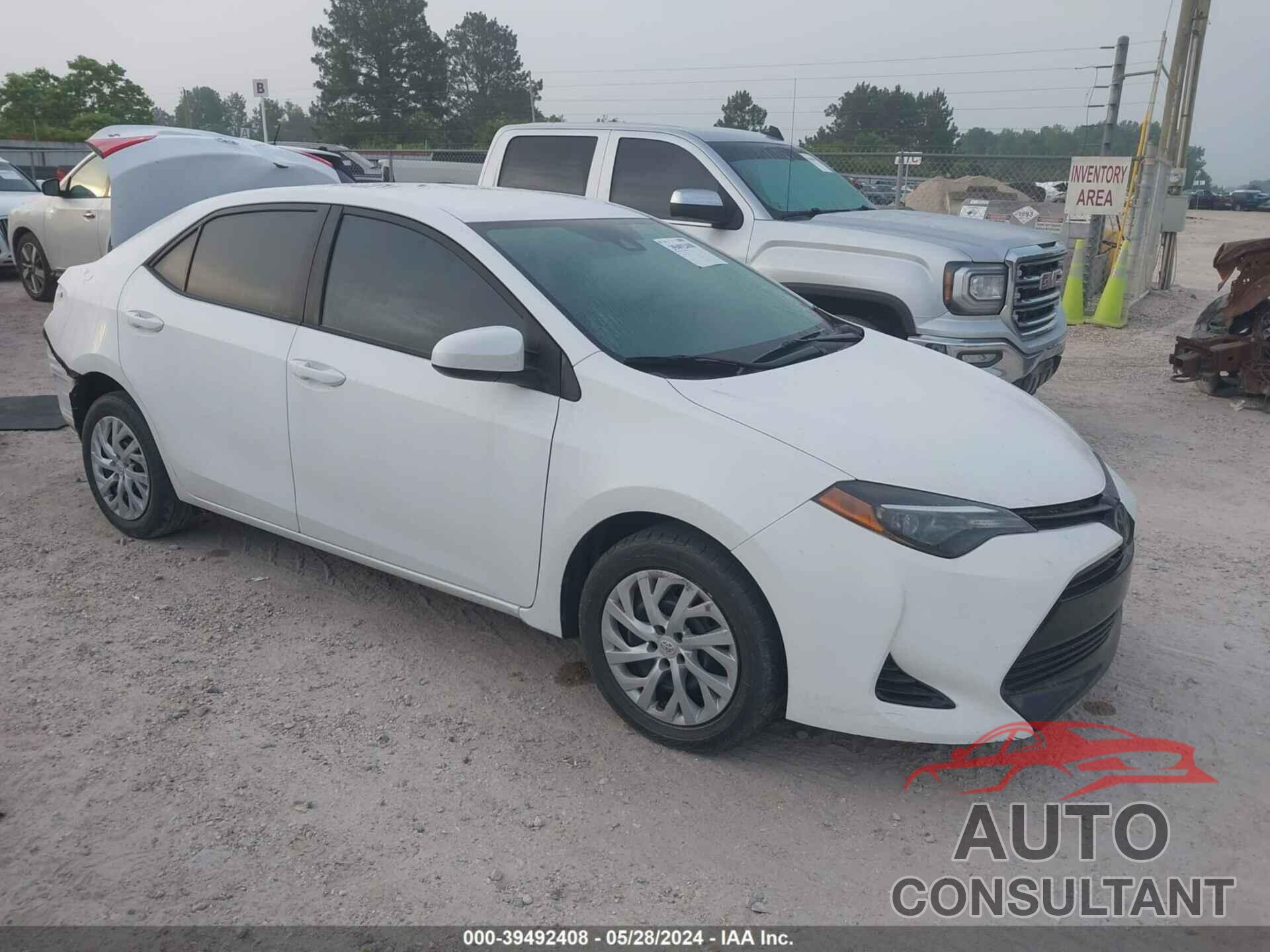 TOYOTA COROLLA 2018 - 5YFBURHE1JP822783