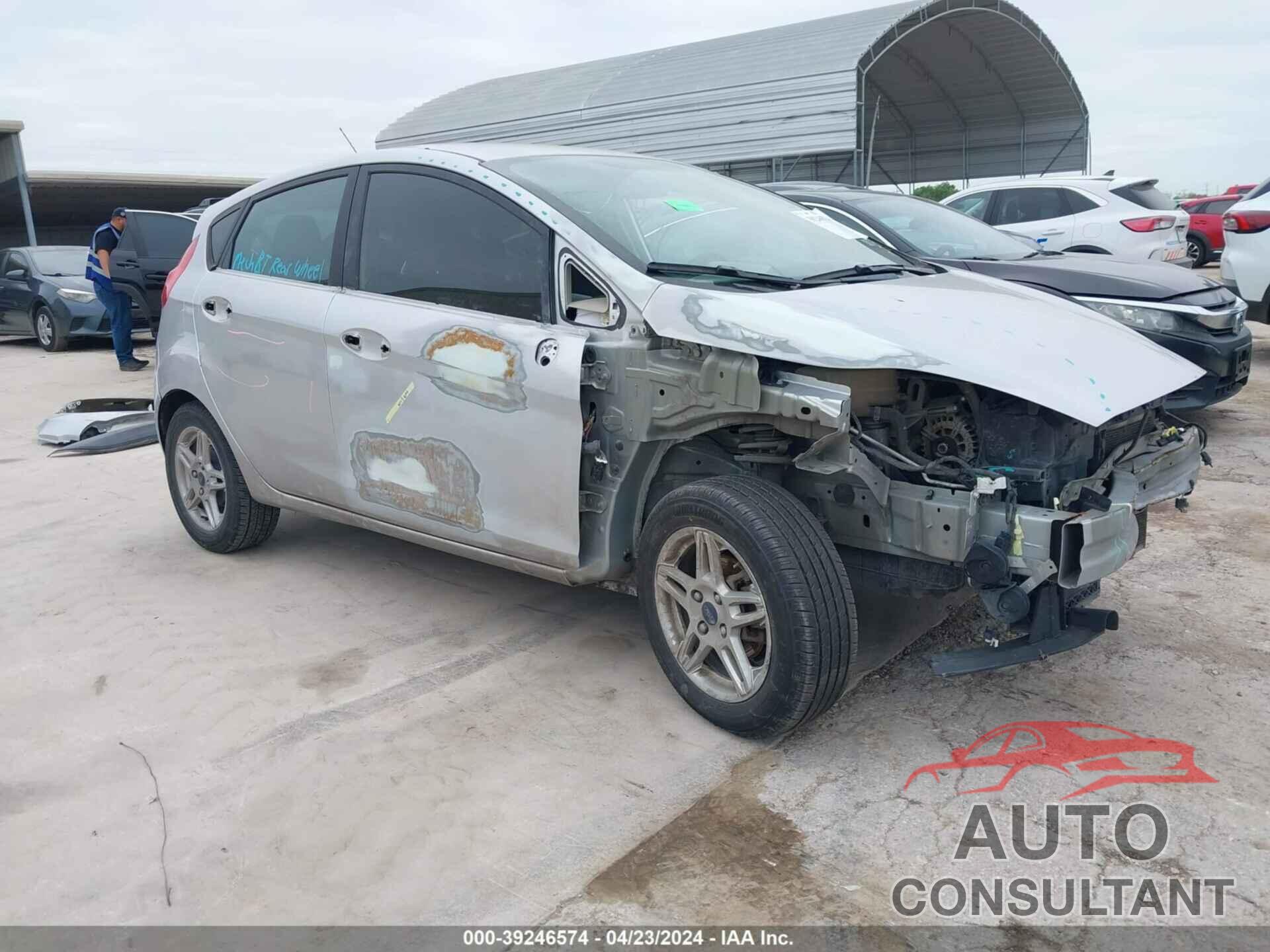 FORD FIESTA 2017 - 3FADP4EJ5HM134975