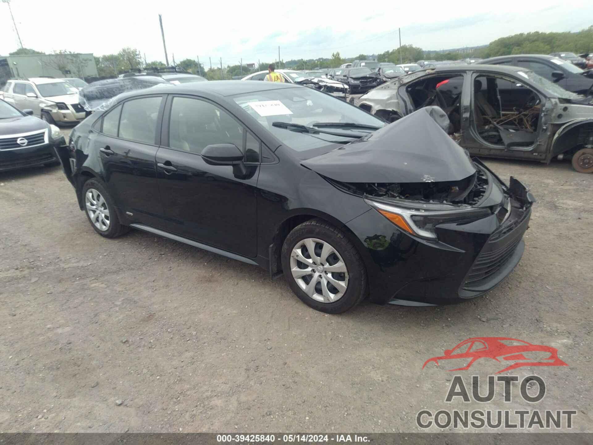 TOYOTA COROLLA 2023 - JTDBDMHE5PJ003811