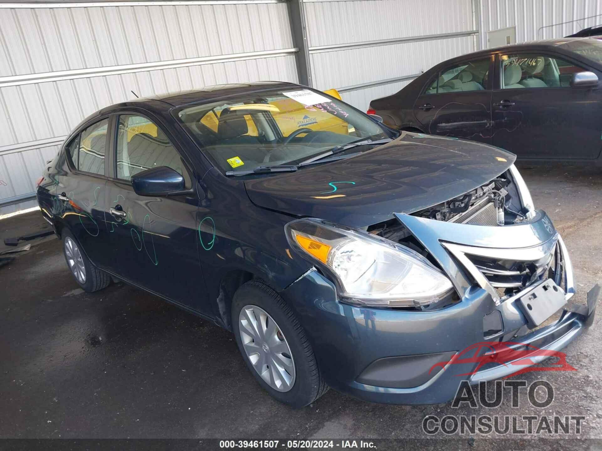 NISSAN VERSA 2017 - 3N1CN7AP7HL872597