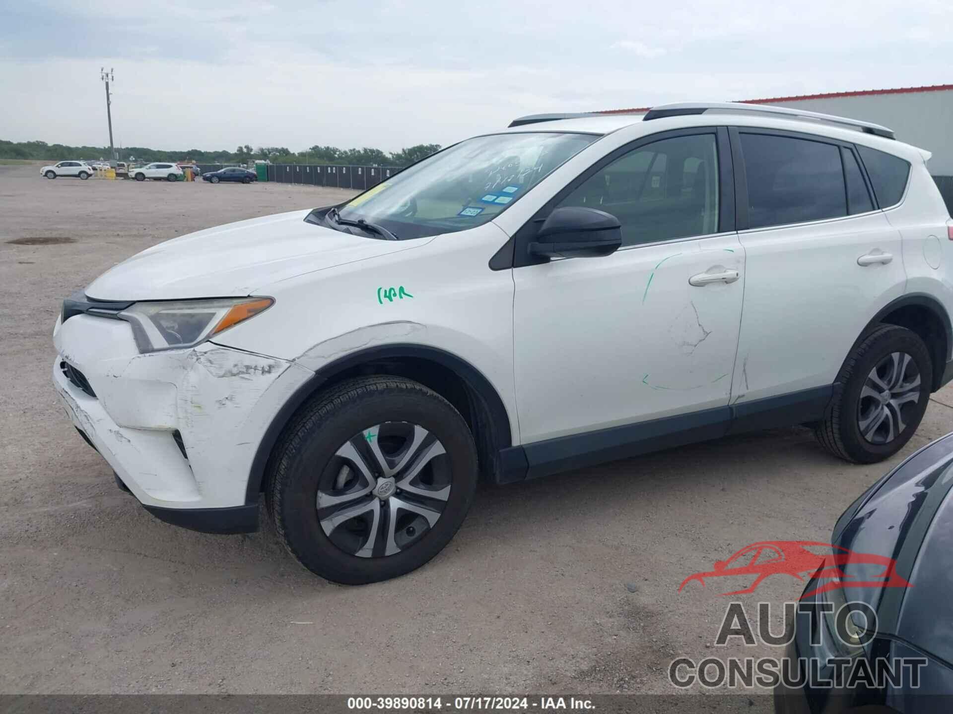 TOYOTA RAV4 2017 - JTMZFREV2HJ106227