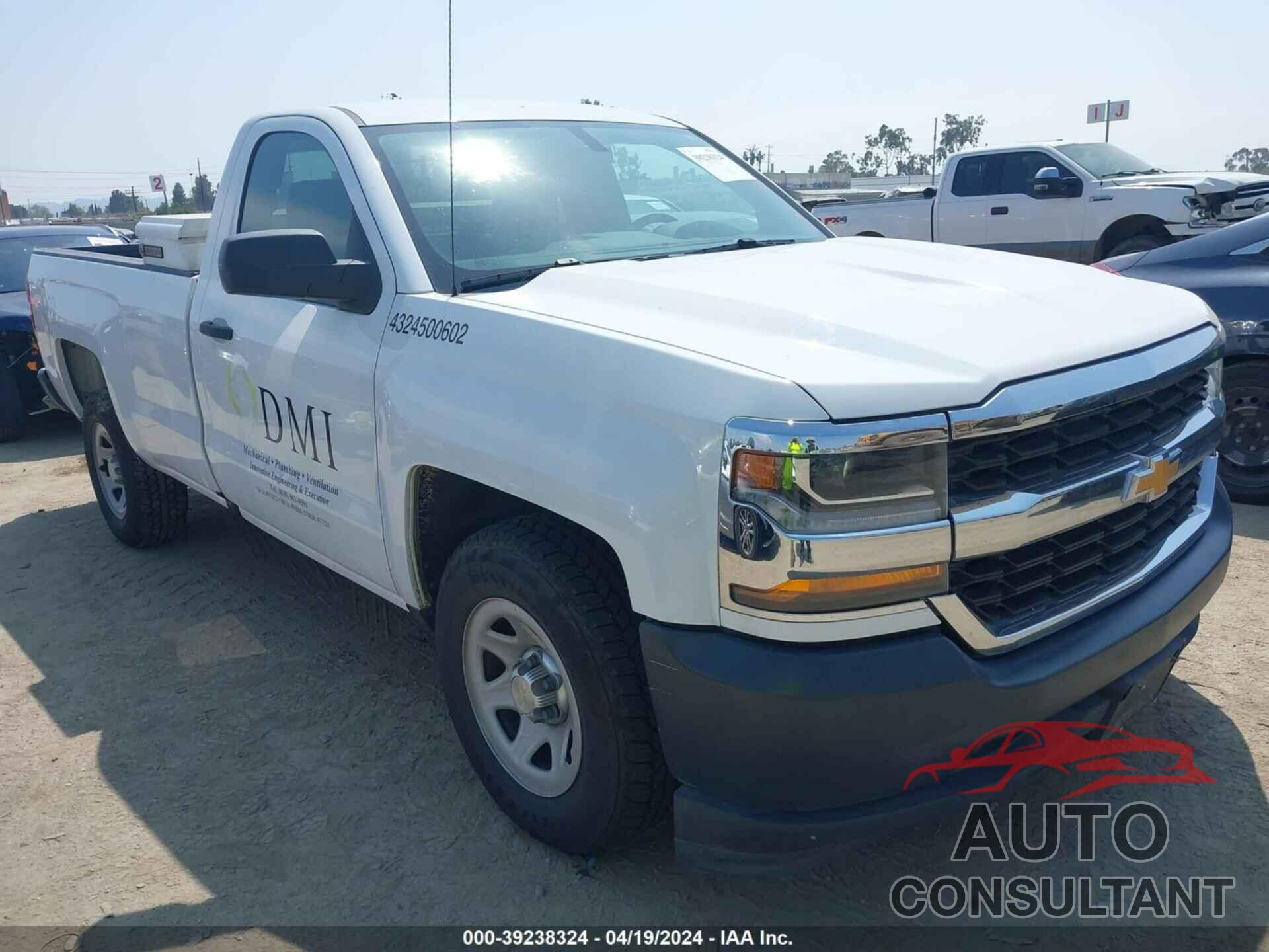 CHEVROLET SILVERADO 1500 2018 - 1GCNCNEC5JZ103604
