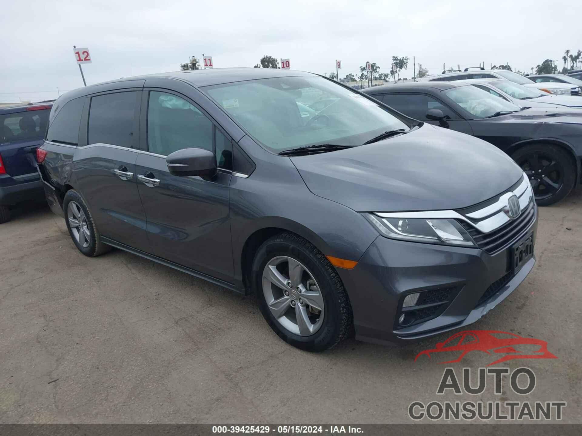 HONDA ODYSSEY 2018 - 5FNRL6H75JB035350