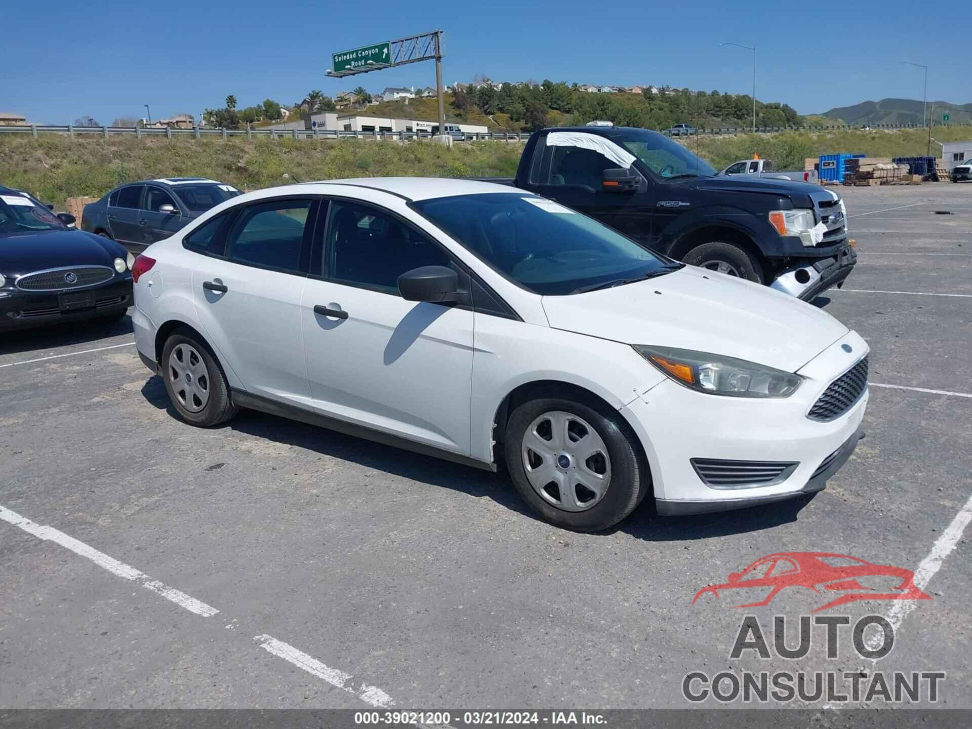 FORD FOCUS 2016 - 1FADP3E23GL362220