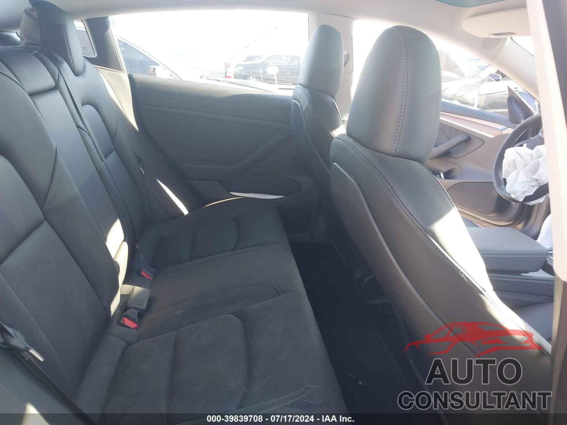 TESLA MODEL 3 2023 - 5YJ3E1ECXPF711000