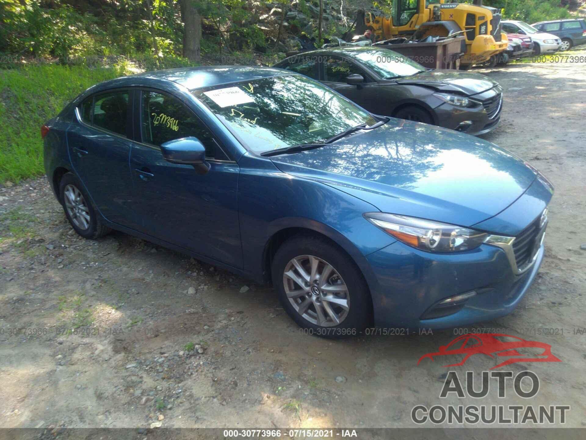 MAZDA MAZDA3 4-DOOR 2018 - 3MZBN1U71JM194055