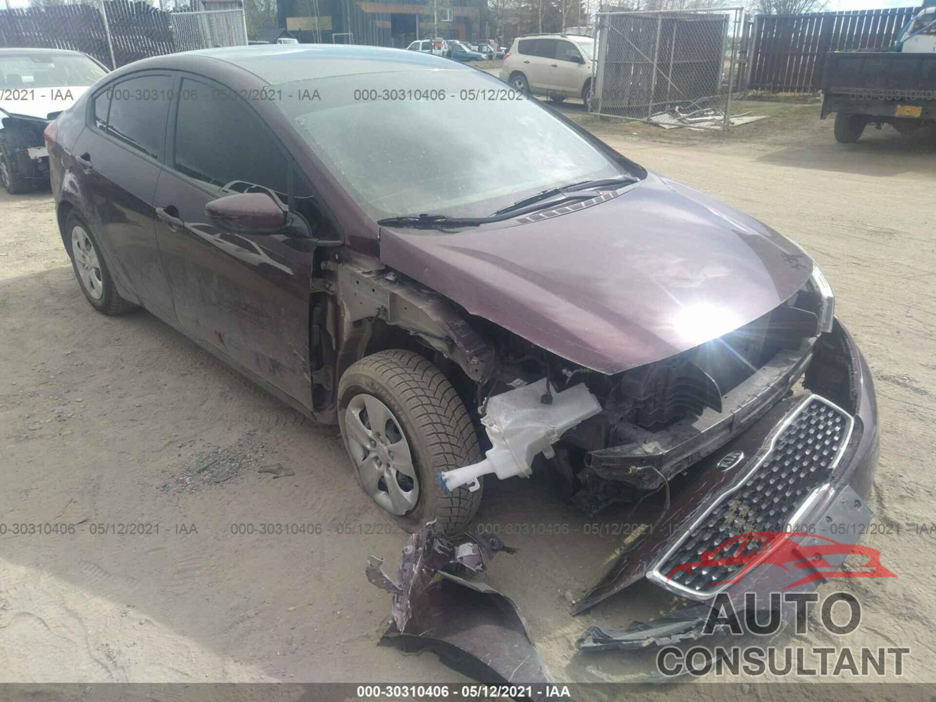 KIA FORTE 2018 - 3KPFK4A74JE194628